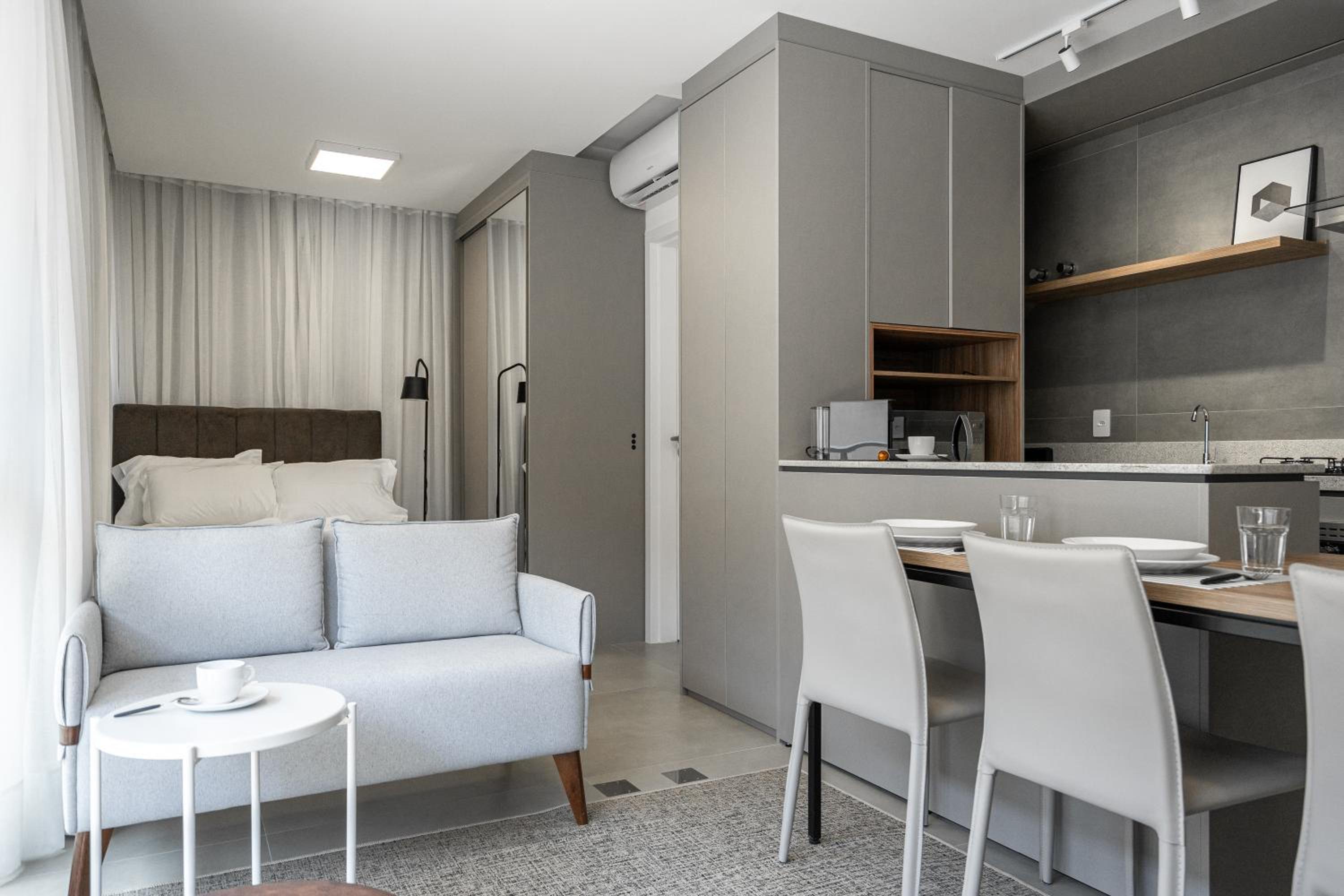 Apartment - Photo 2
