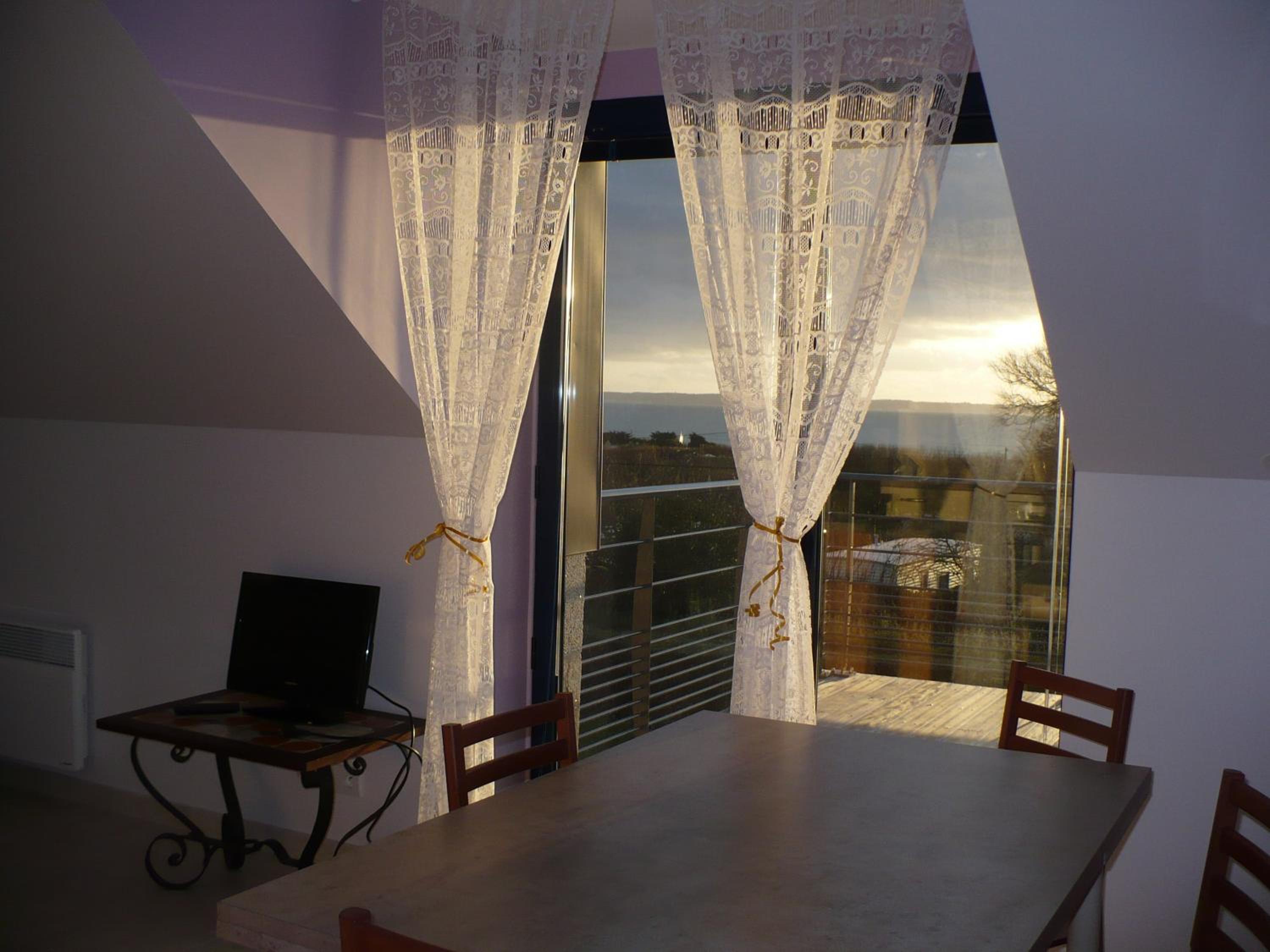 Apartment with Terrace photo 2