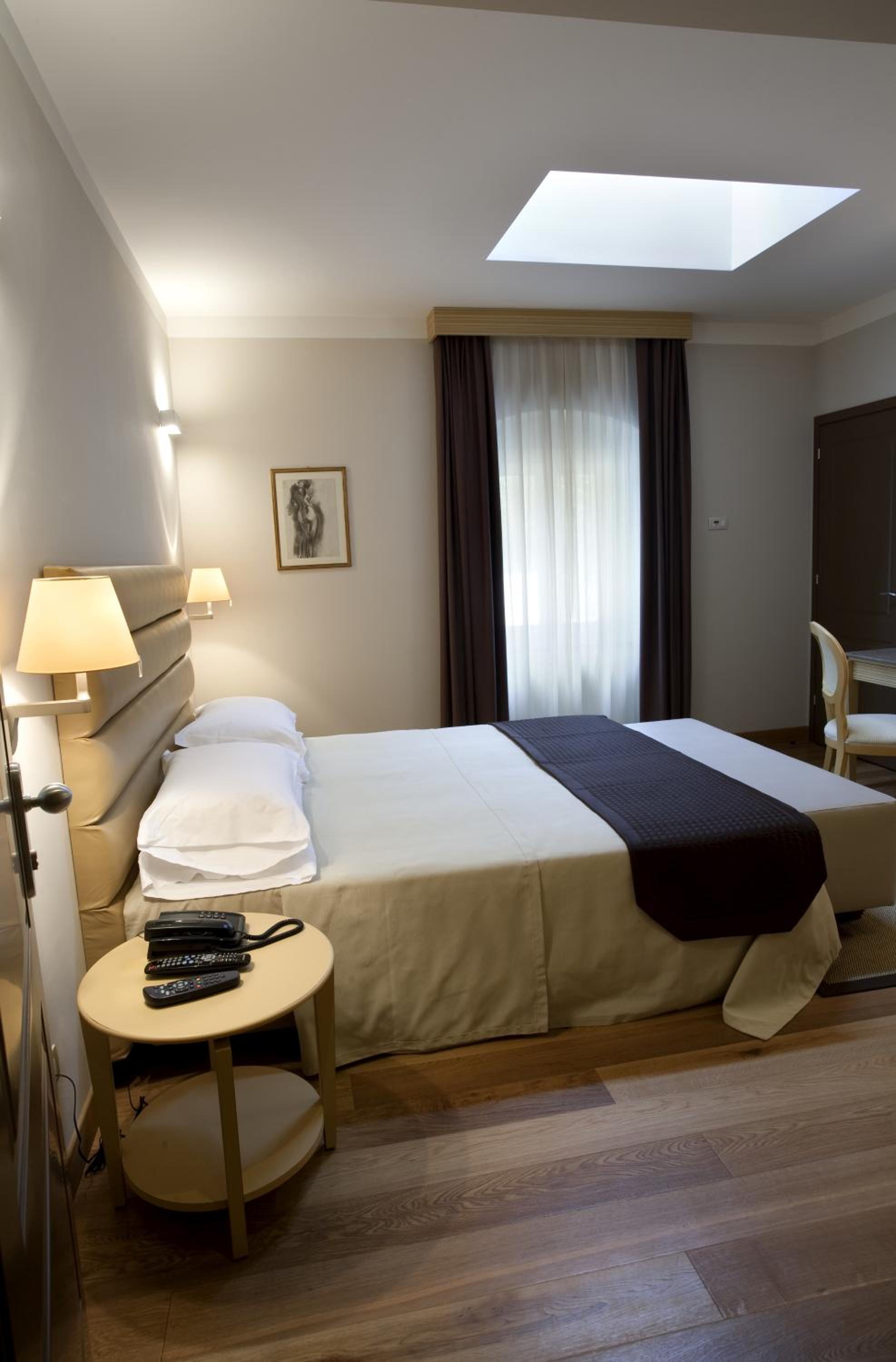 Superior Double Room - Photo 2