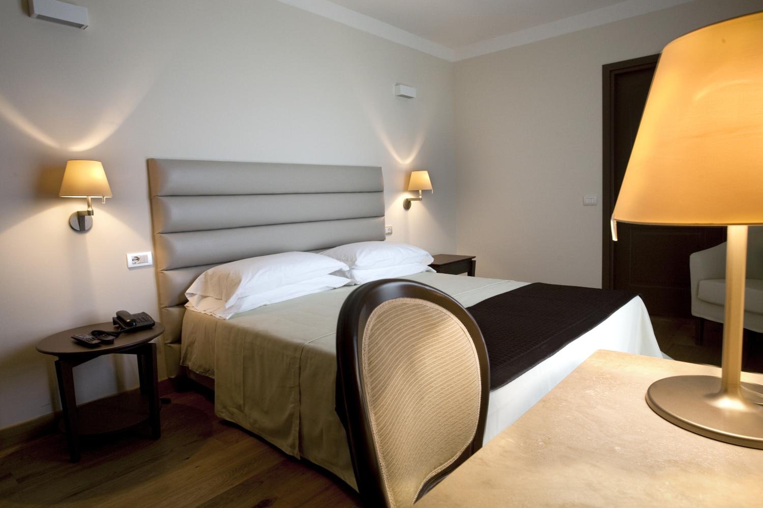 Superior Double Room - Photo 1