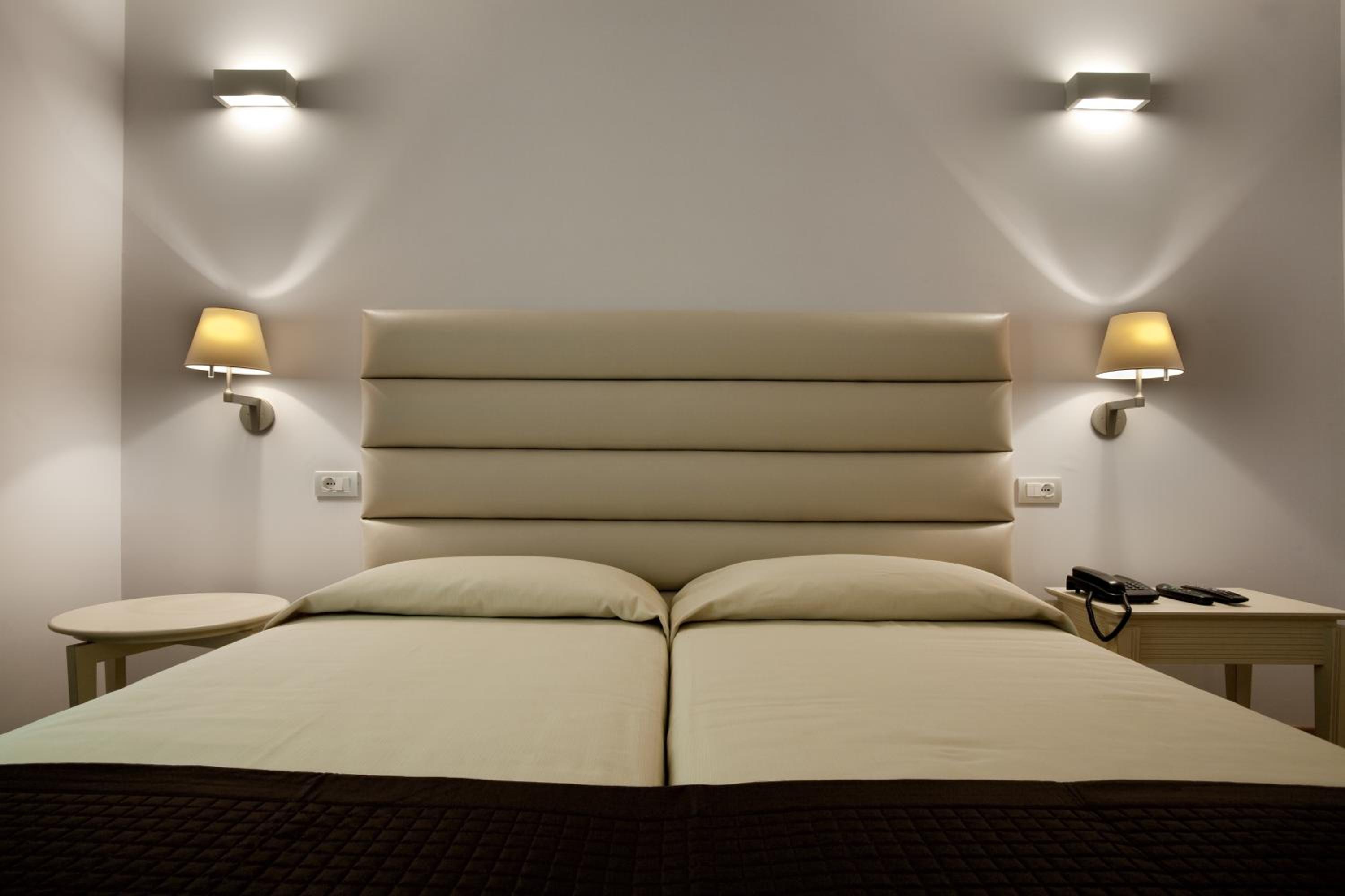Superior Double Room - Photo 3