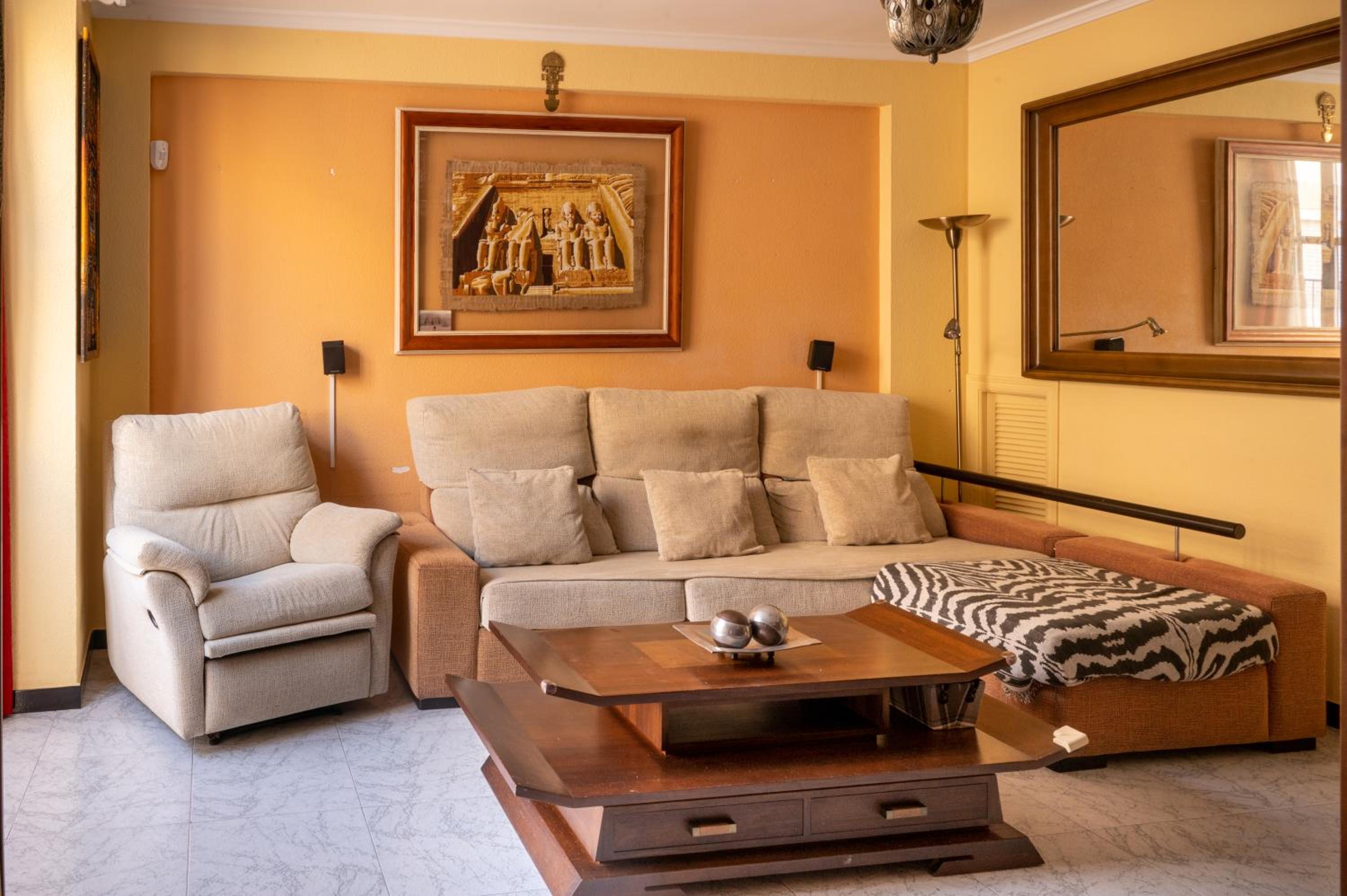 Casa de cuatro habitaciones
