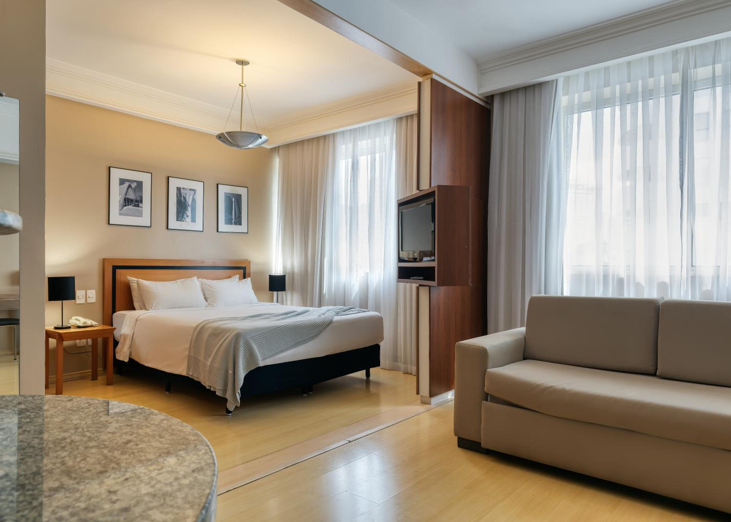 Standard Room with 1 Double Bed and Sofa Bed - Photo 2