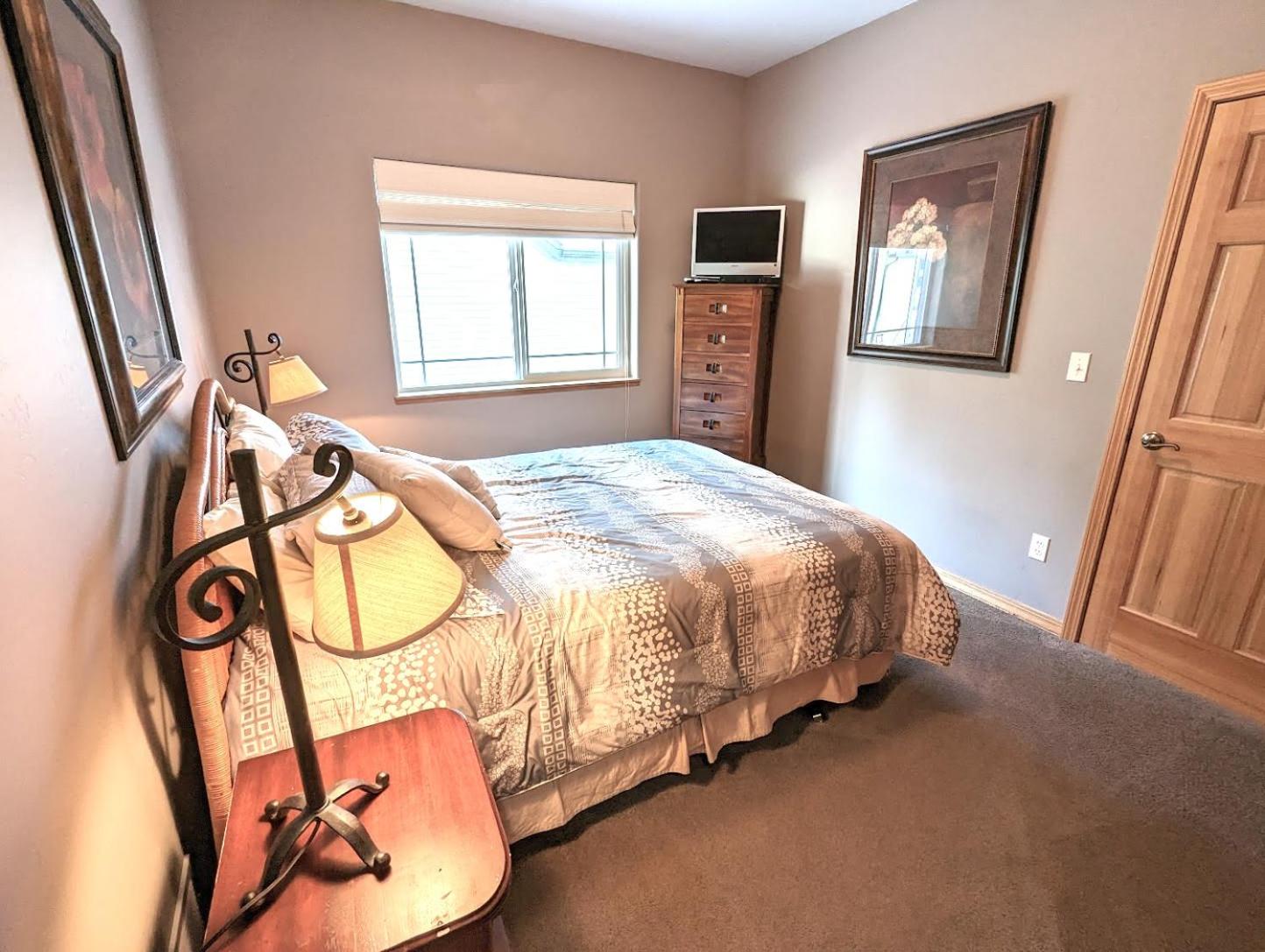 Three-Bedroom House photo 1