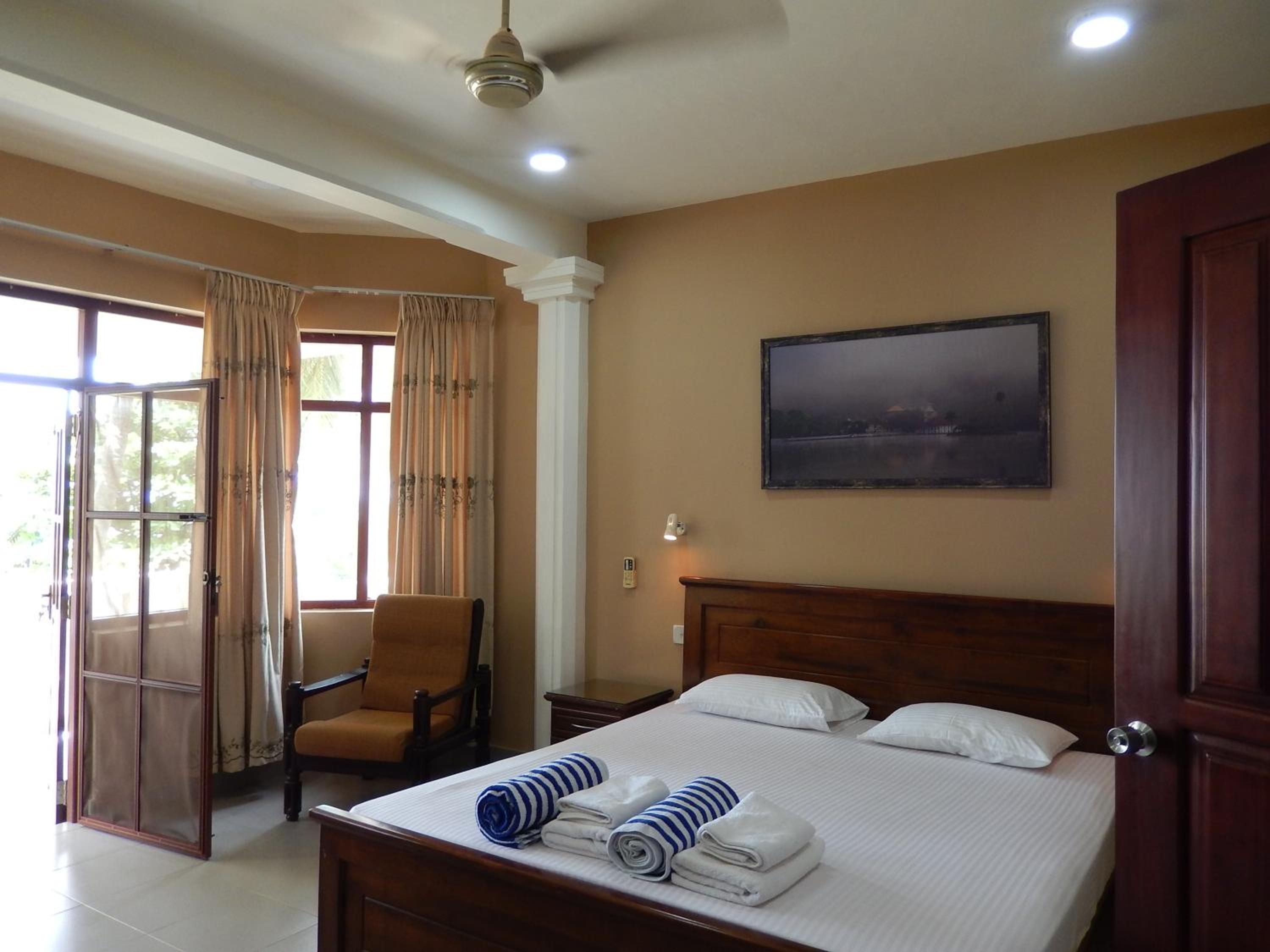 Economy Double Room photo 1