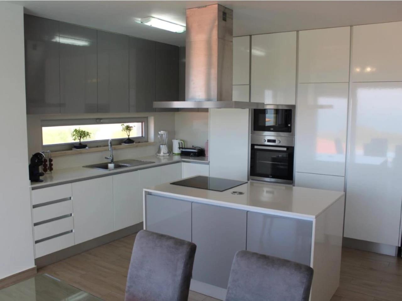 Three-Bedroom Apartment - Photo 11