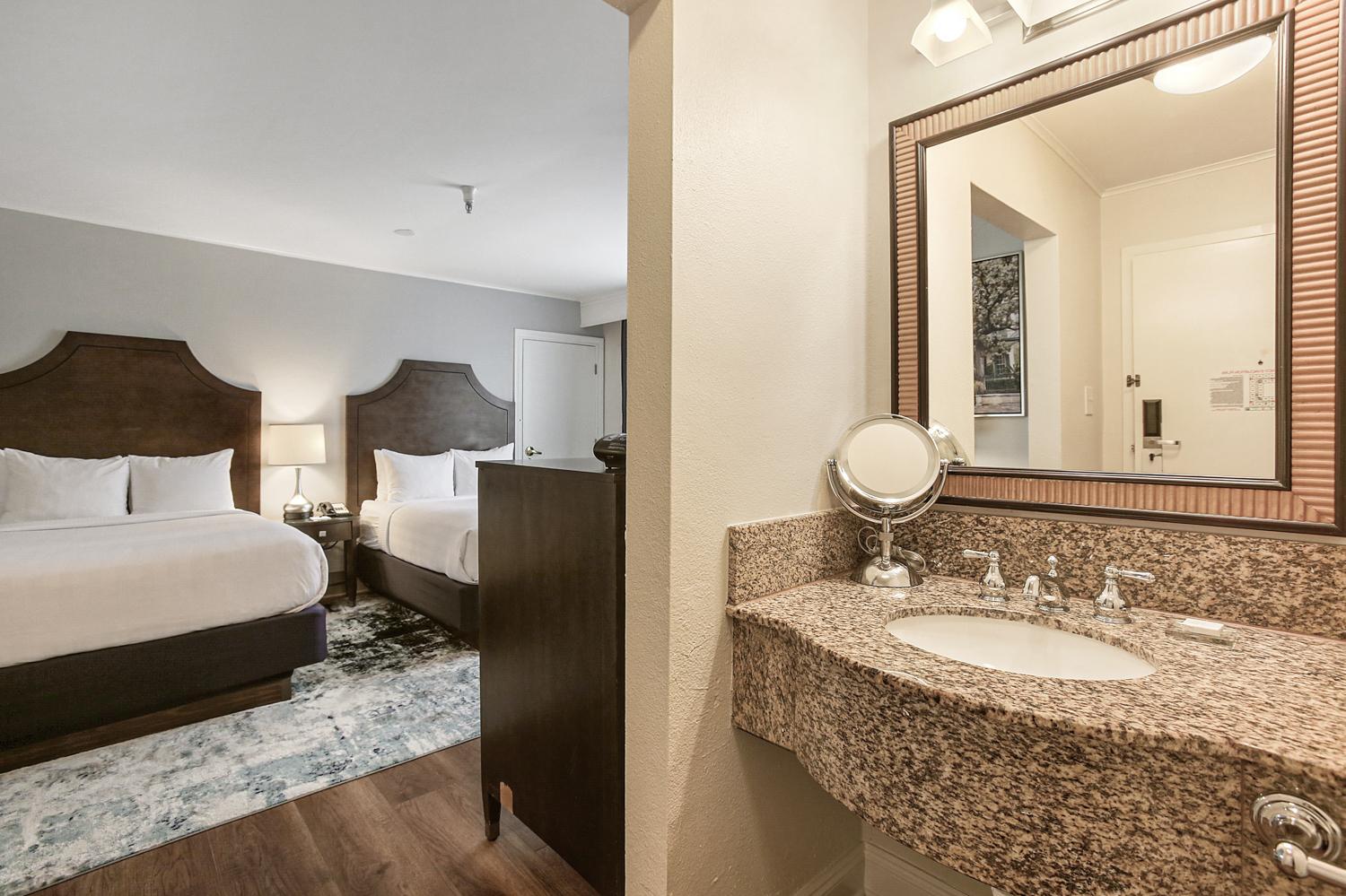 Double Room with Two Double Beds - Photo 3