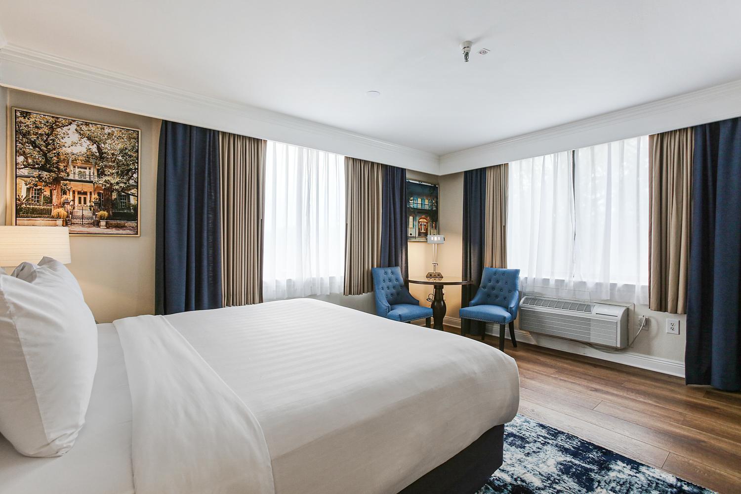 King Room with City View - Photo 2