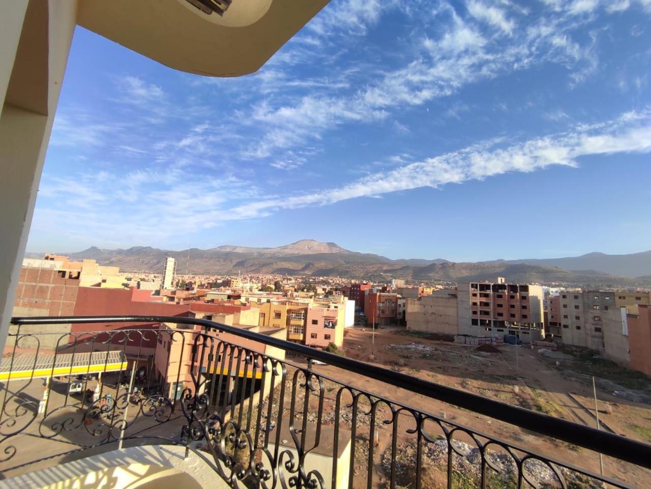 Triple Room with Mountain View