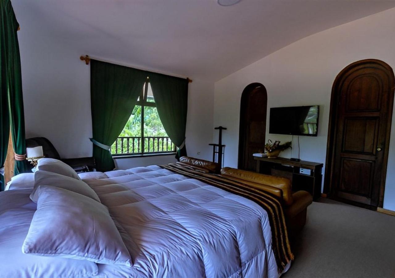 Suite - Photo 3