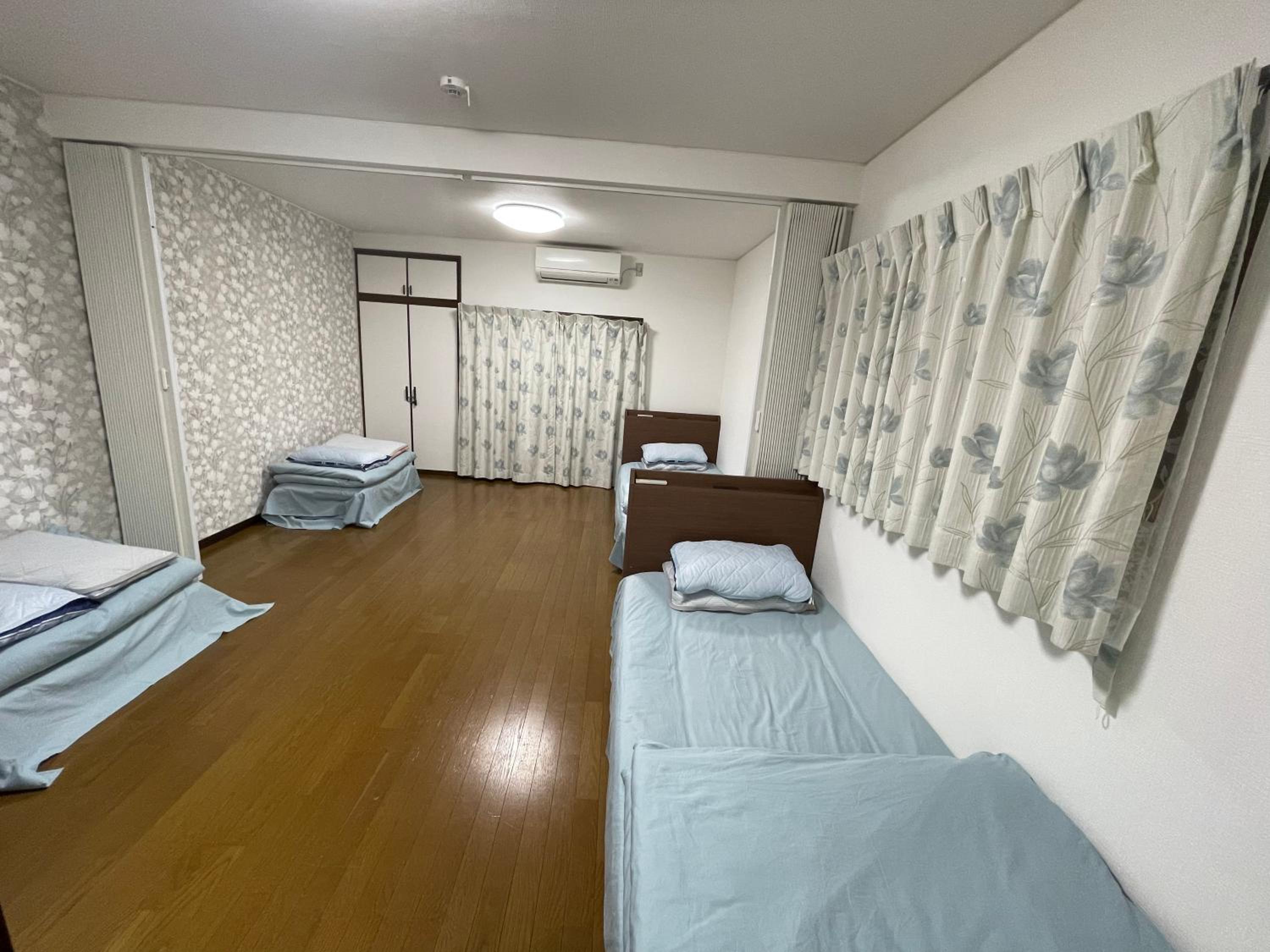 Two-Bedroom House - Photo 30