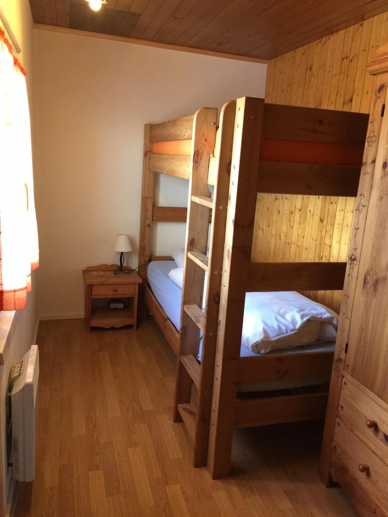 Twin Room with Shared Bathroom photo 3