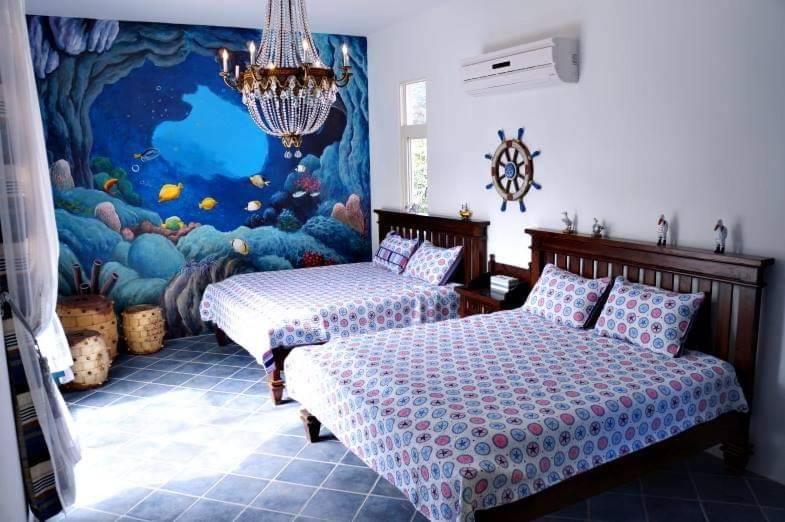 Quadruple Room with Balcony photo 2