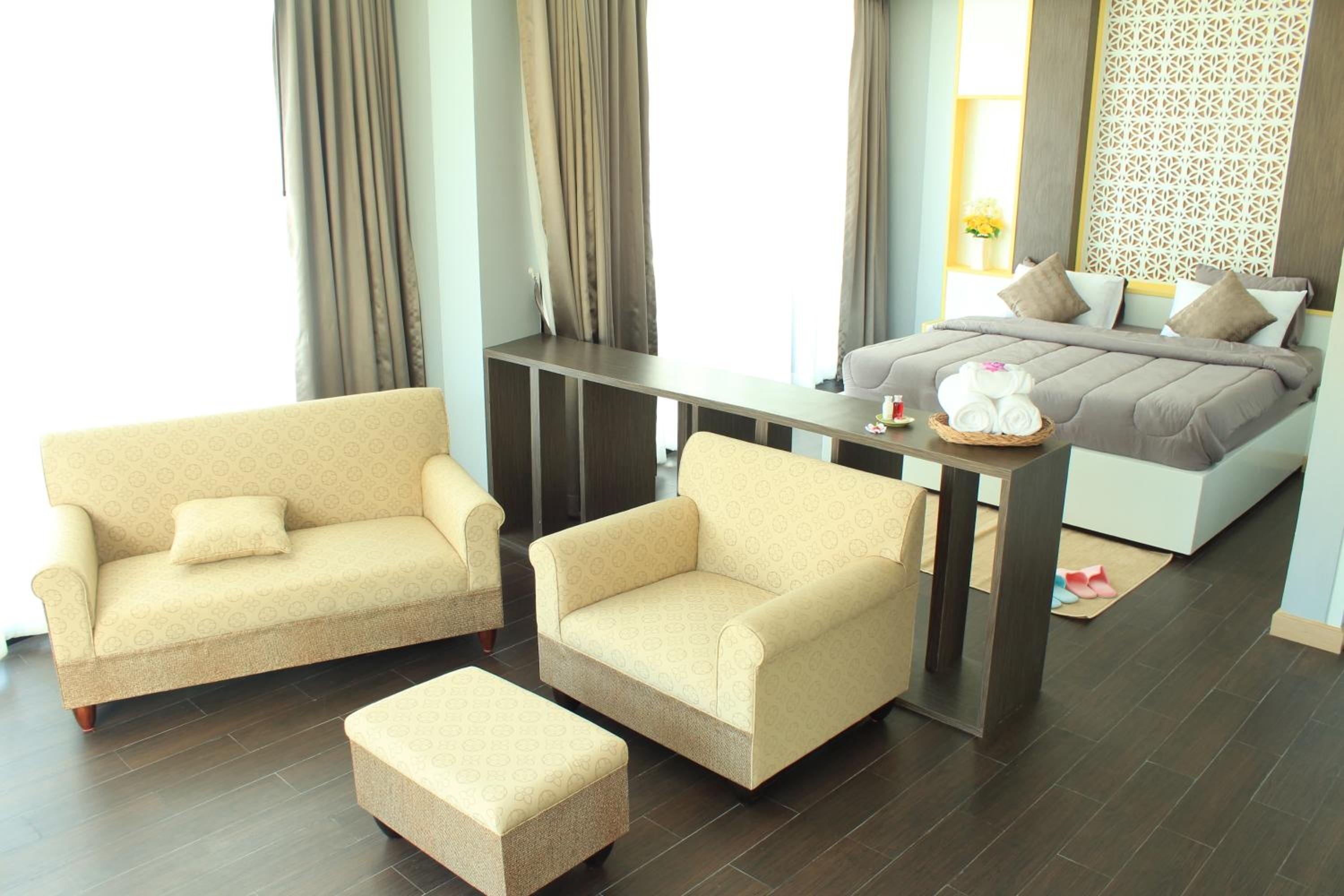 Deluxe Double or Twin Room - Photo 15