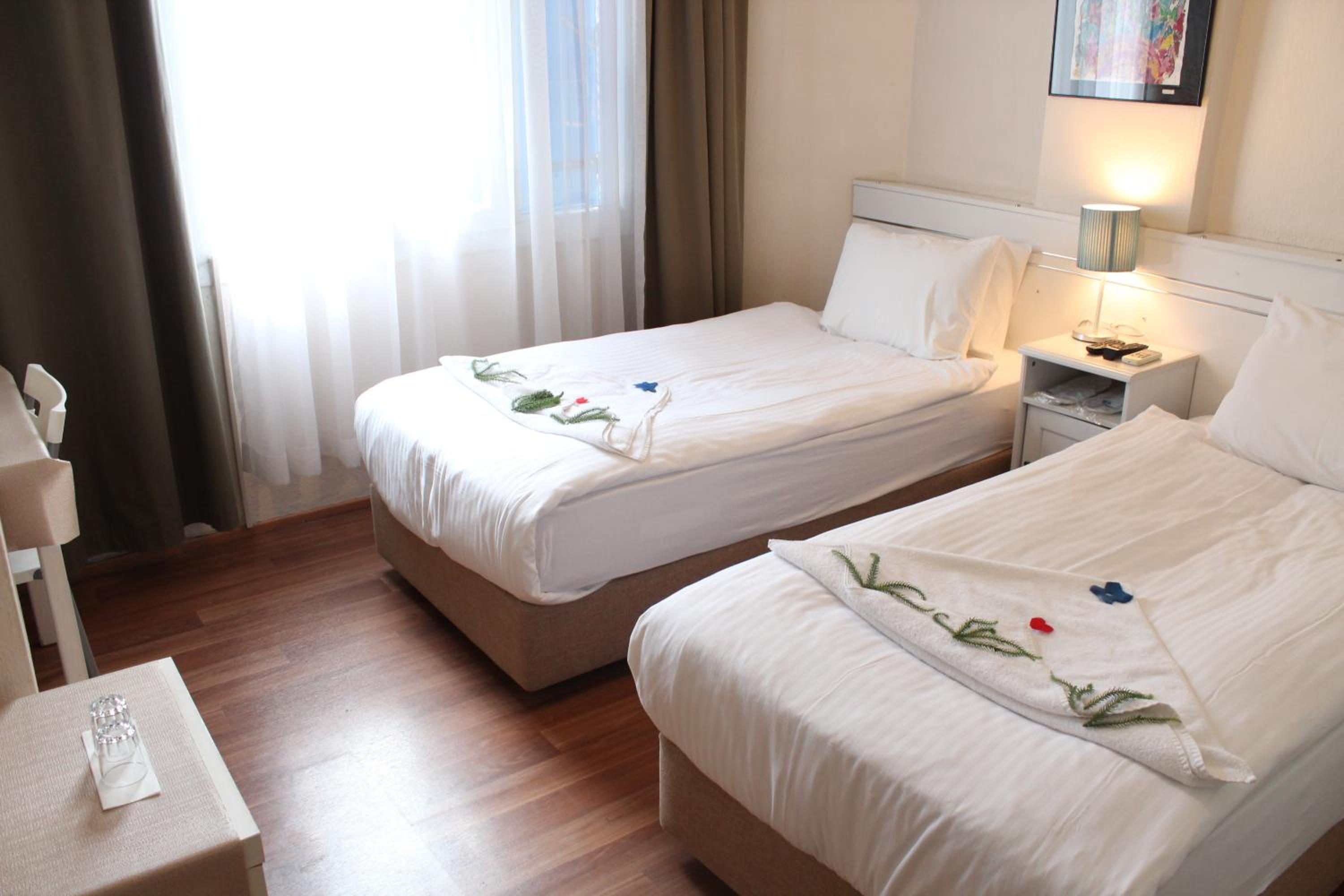 Comfort Twin Room - Photo 4