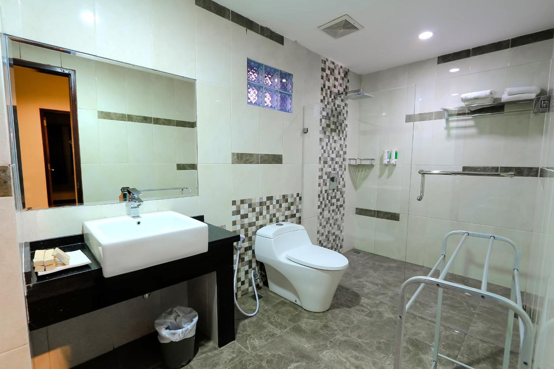 VIP Room photo 2