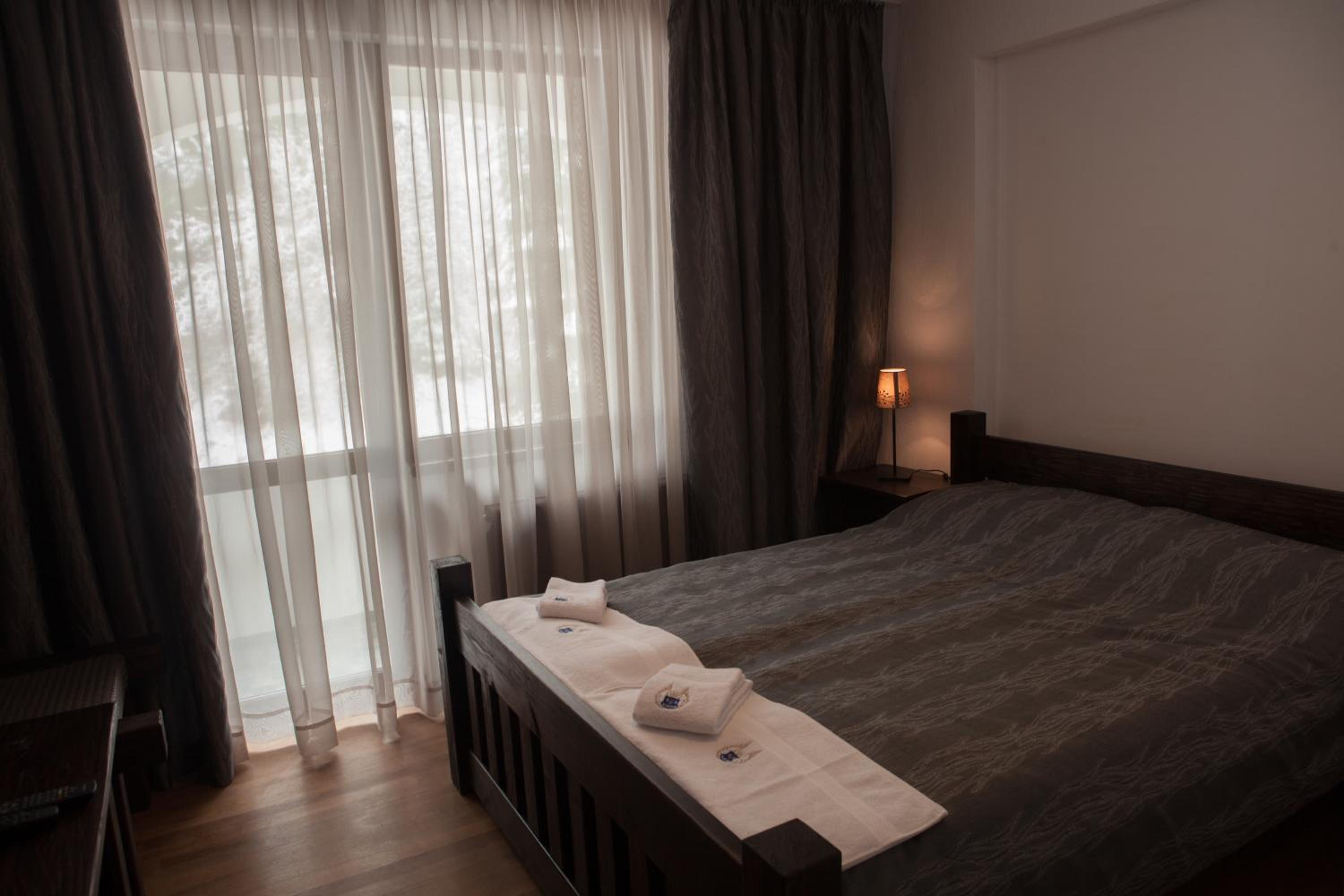 Double Room - Photo 1