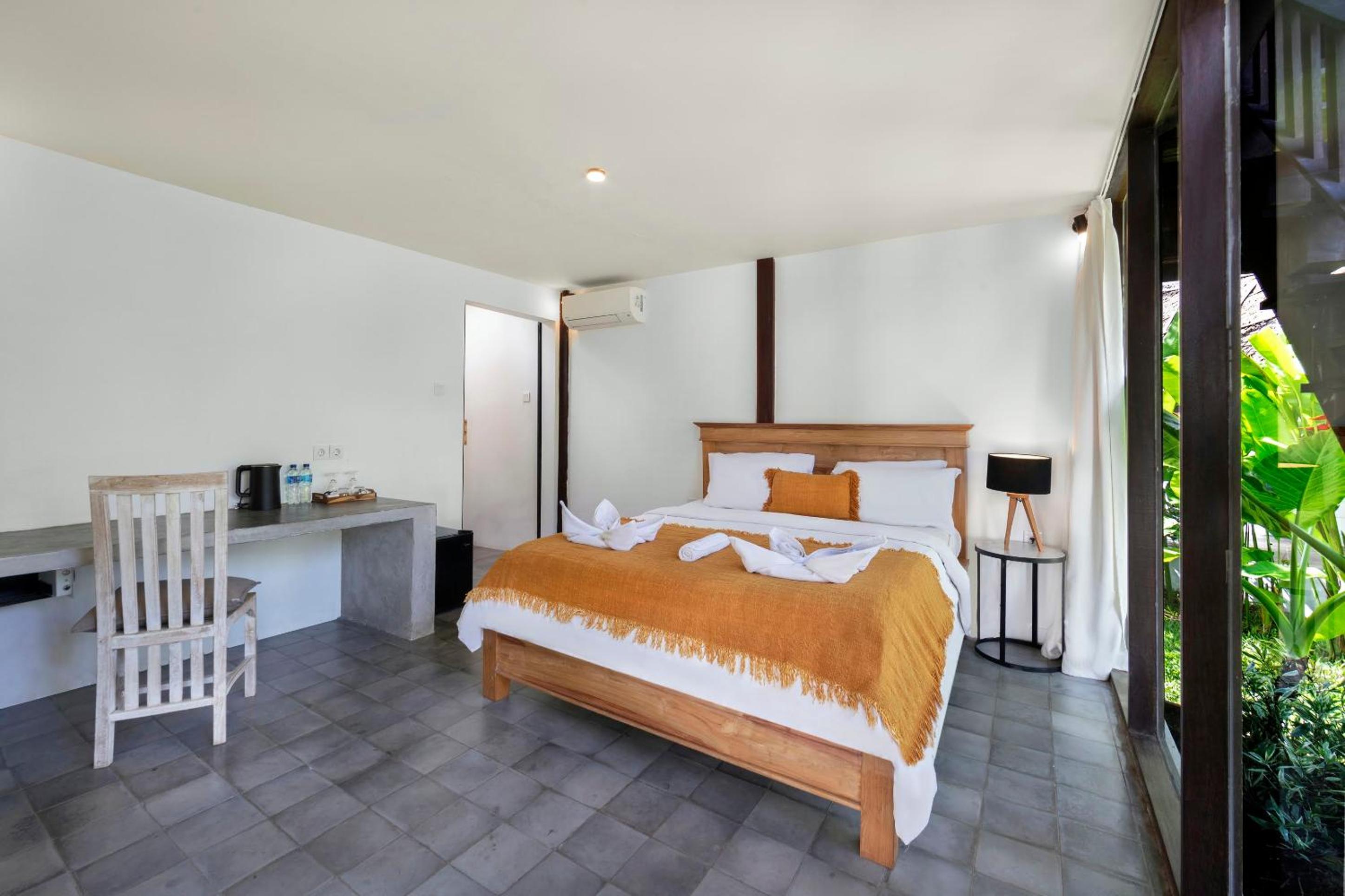 One-Bedroom Bungalow - Photo 24