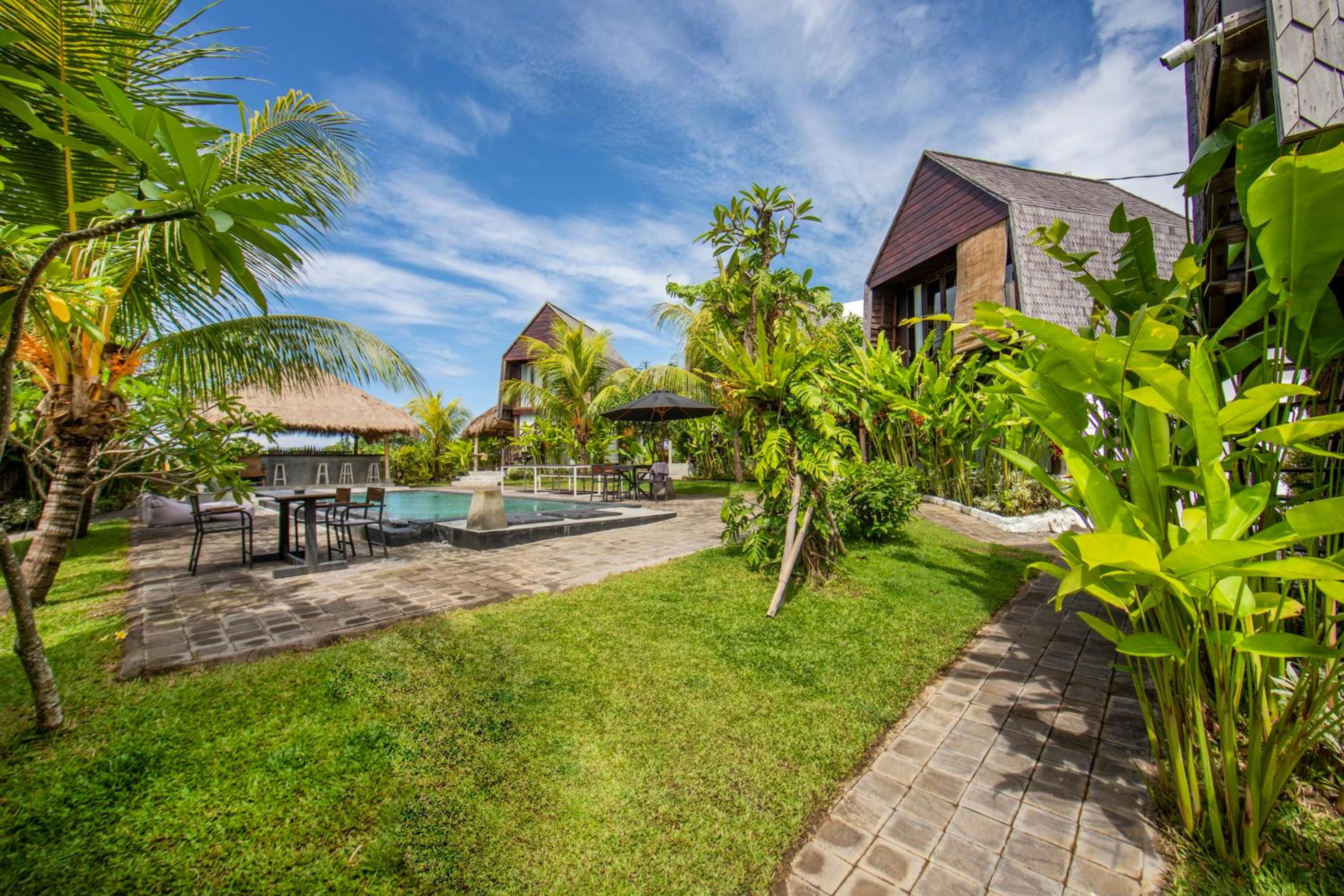 One-Bedroom Bungalow - Photo 35