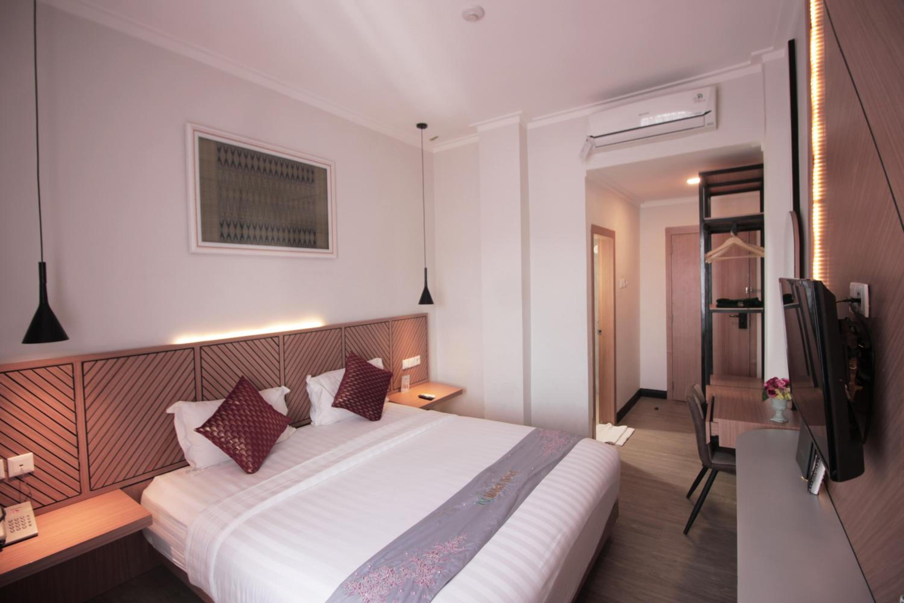 Deluxe Double Room - Photo 1