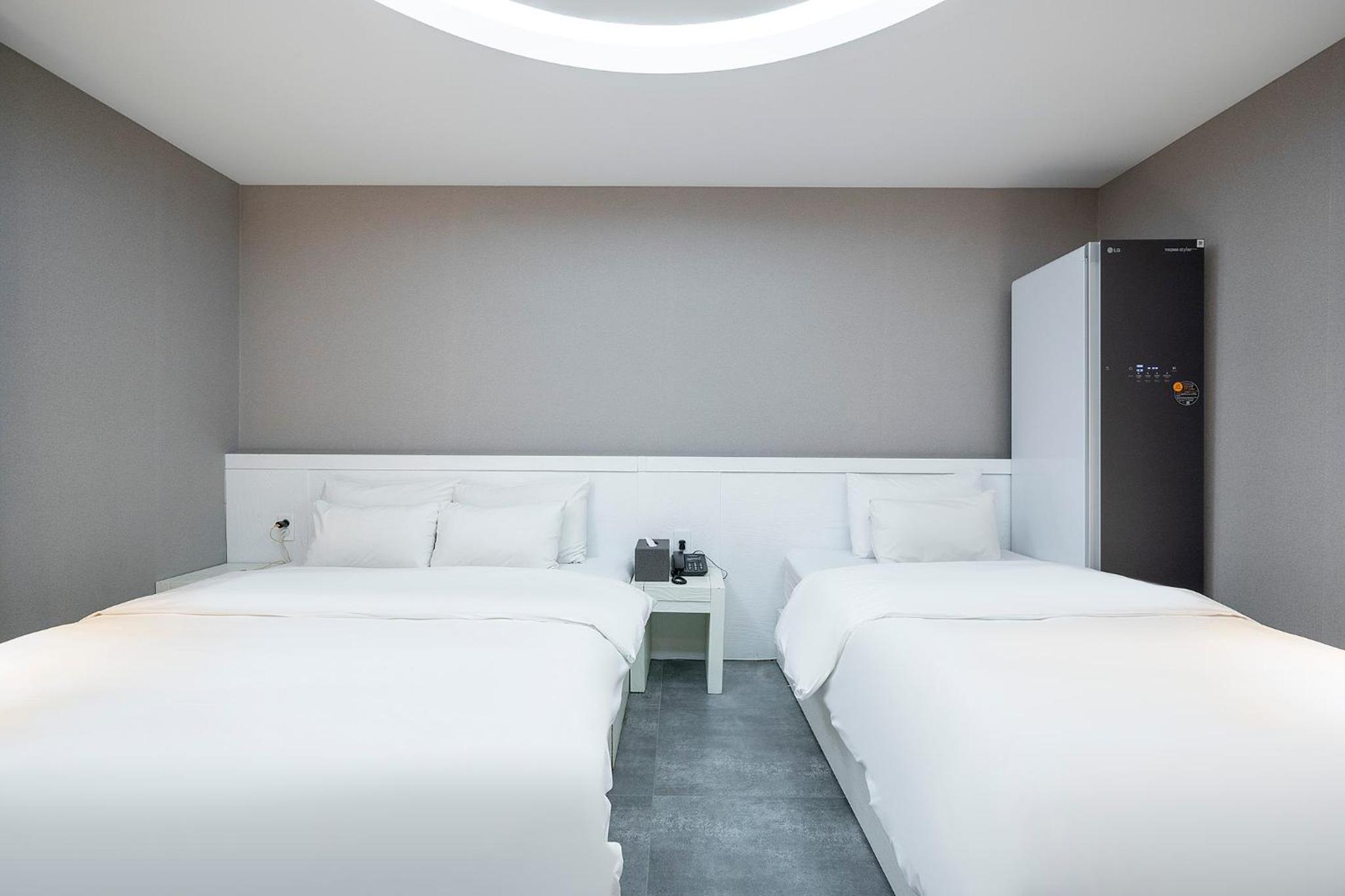 Superior Twin Room - Photo 5
