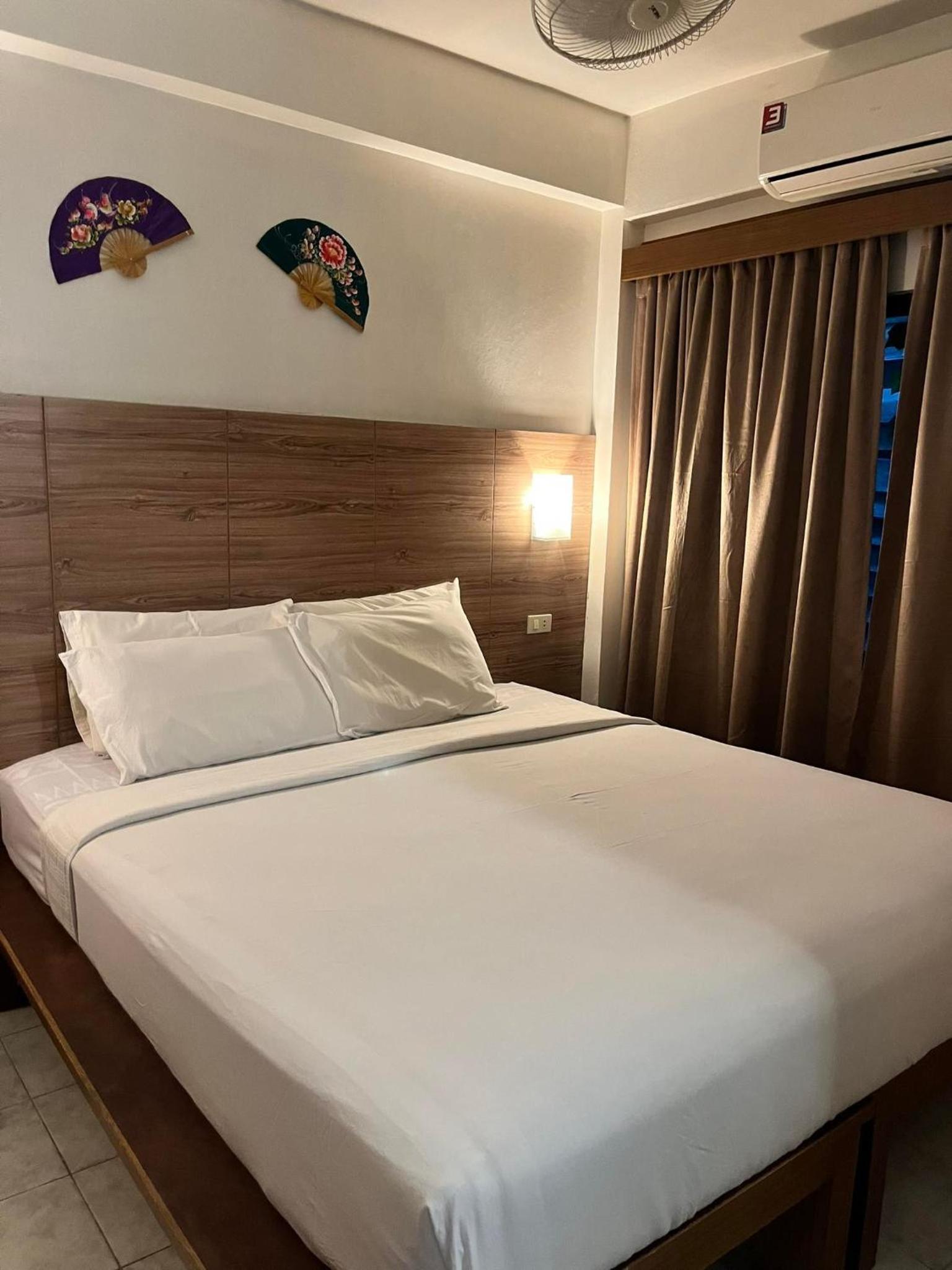 Double Room with Private Bathroom - Photo 6