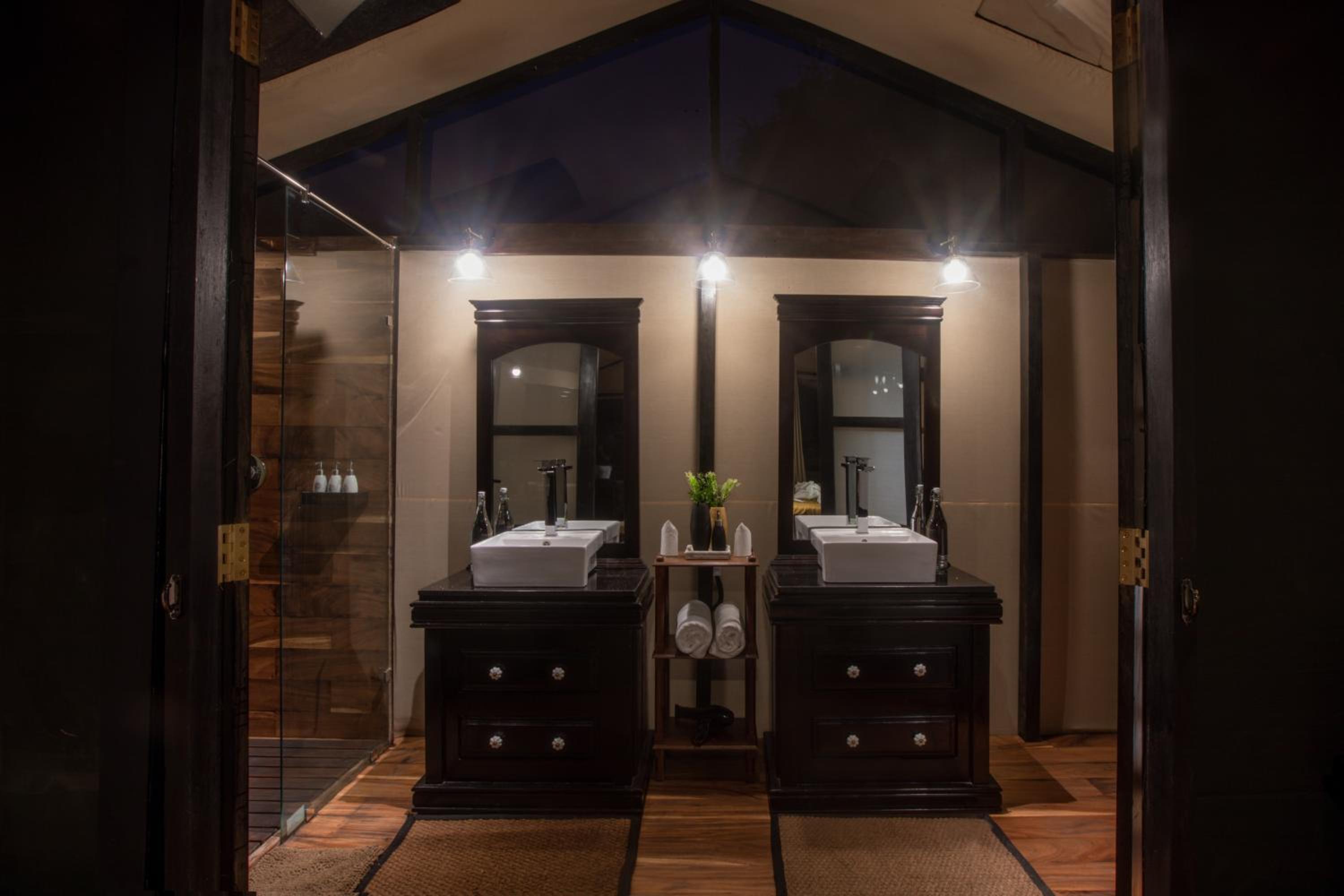Suite Tent with Plunge Pool  photo 2
