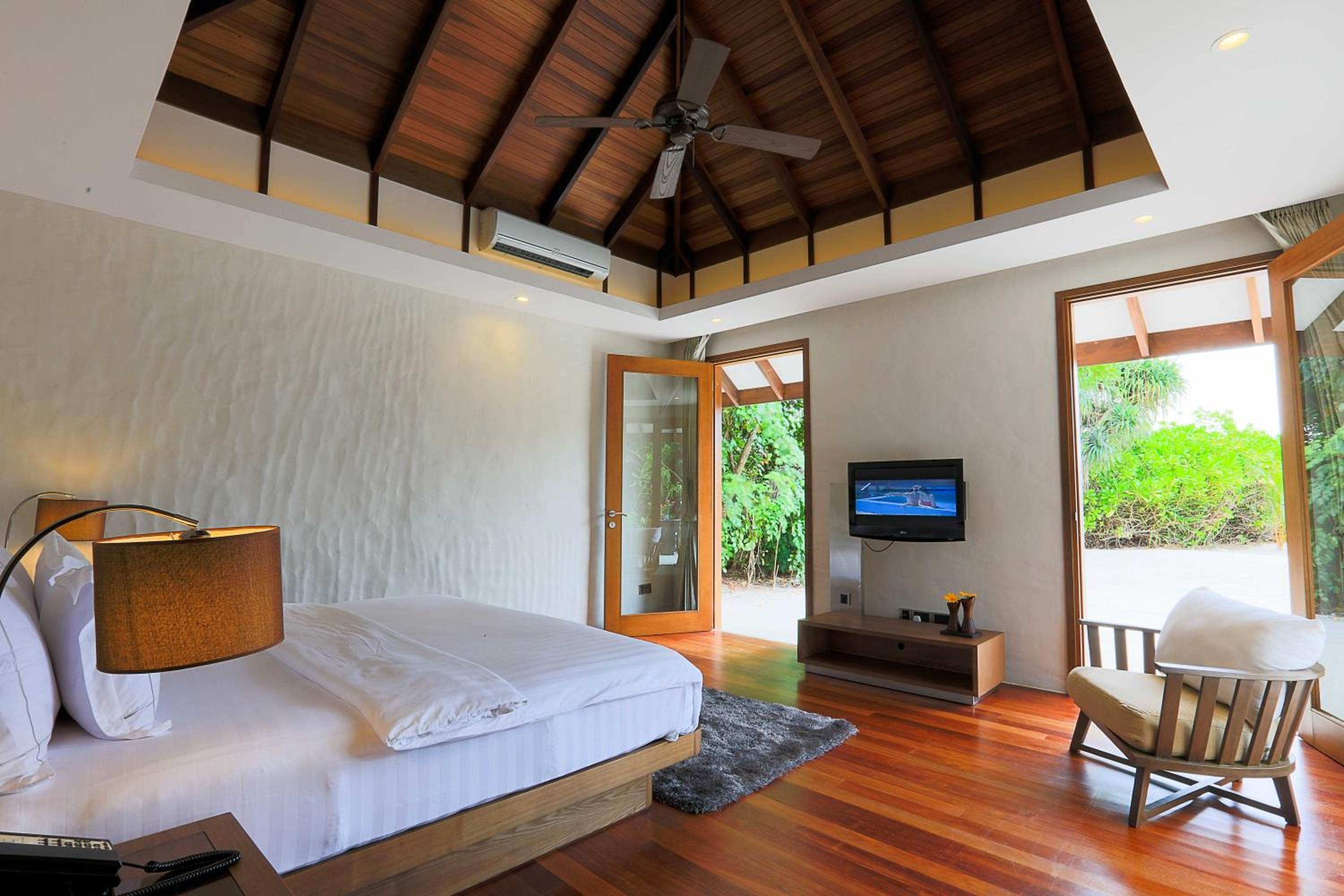 Deluxe Sunset Beach Villa with Private Pool - Complimentary Floating Breakfast (once per stay) for book dates, 10th FEB 2026 onwards, and stay dates 11 April to 30 September 2026