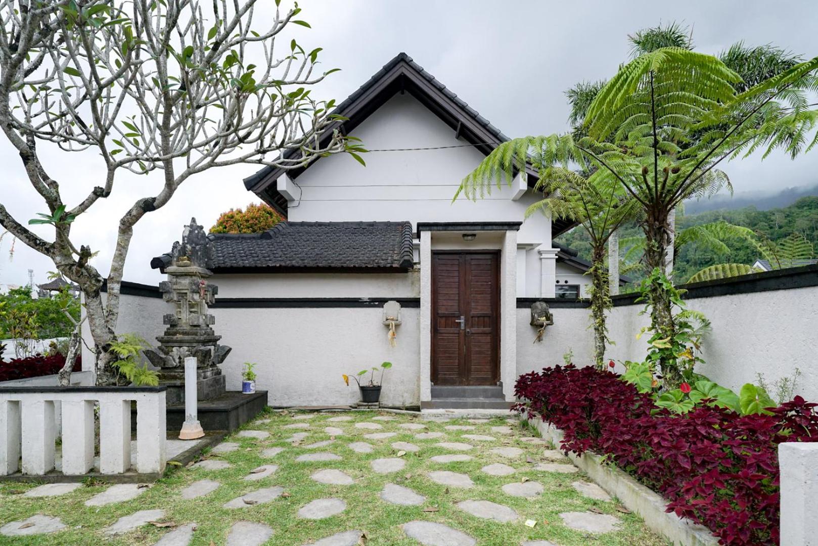 Two-Bedroom Villa - Photo 32