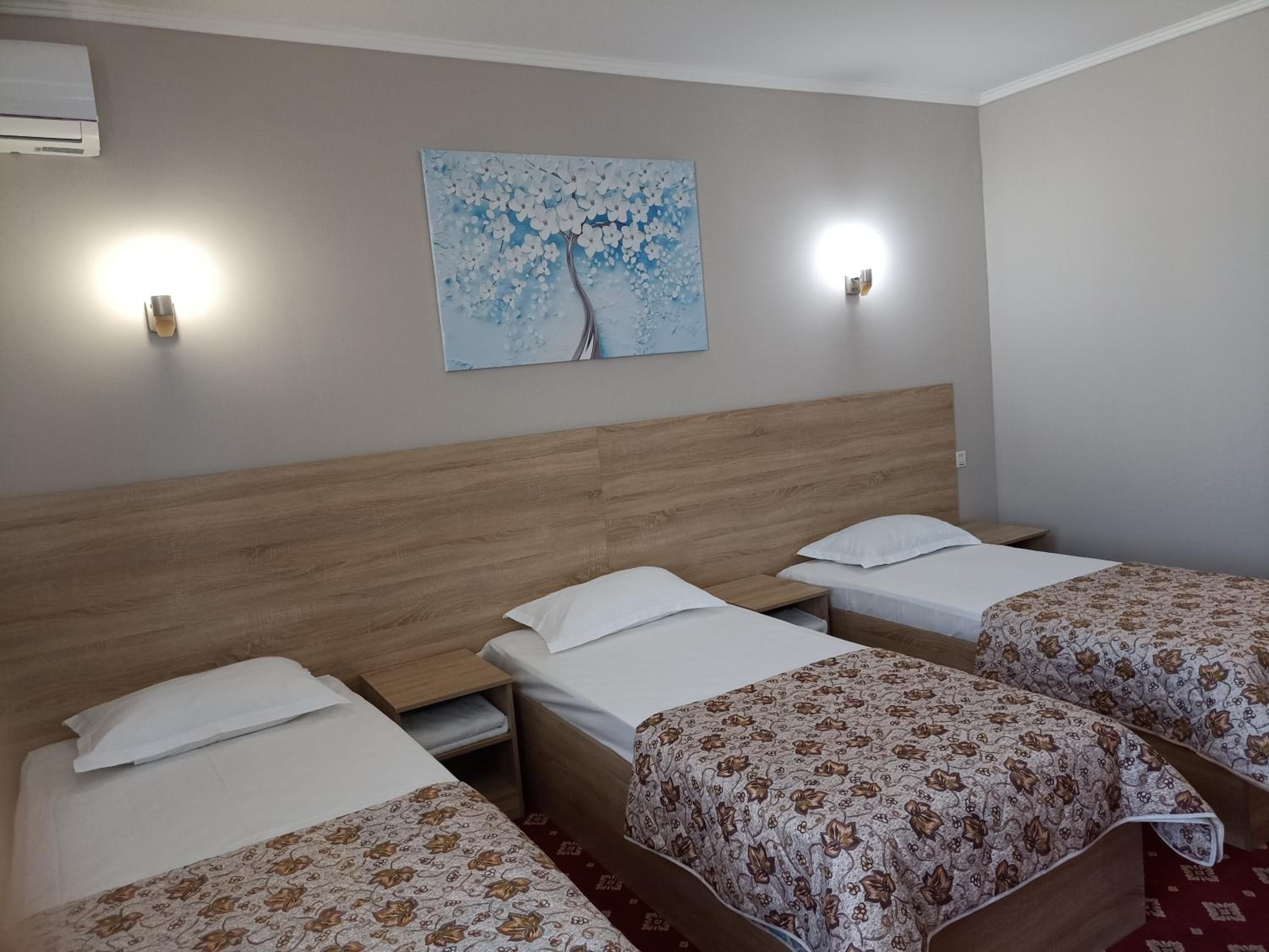 Standard Triple Room photo 3