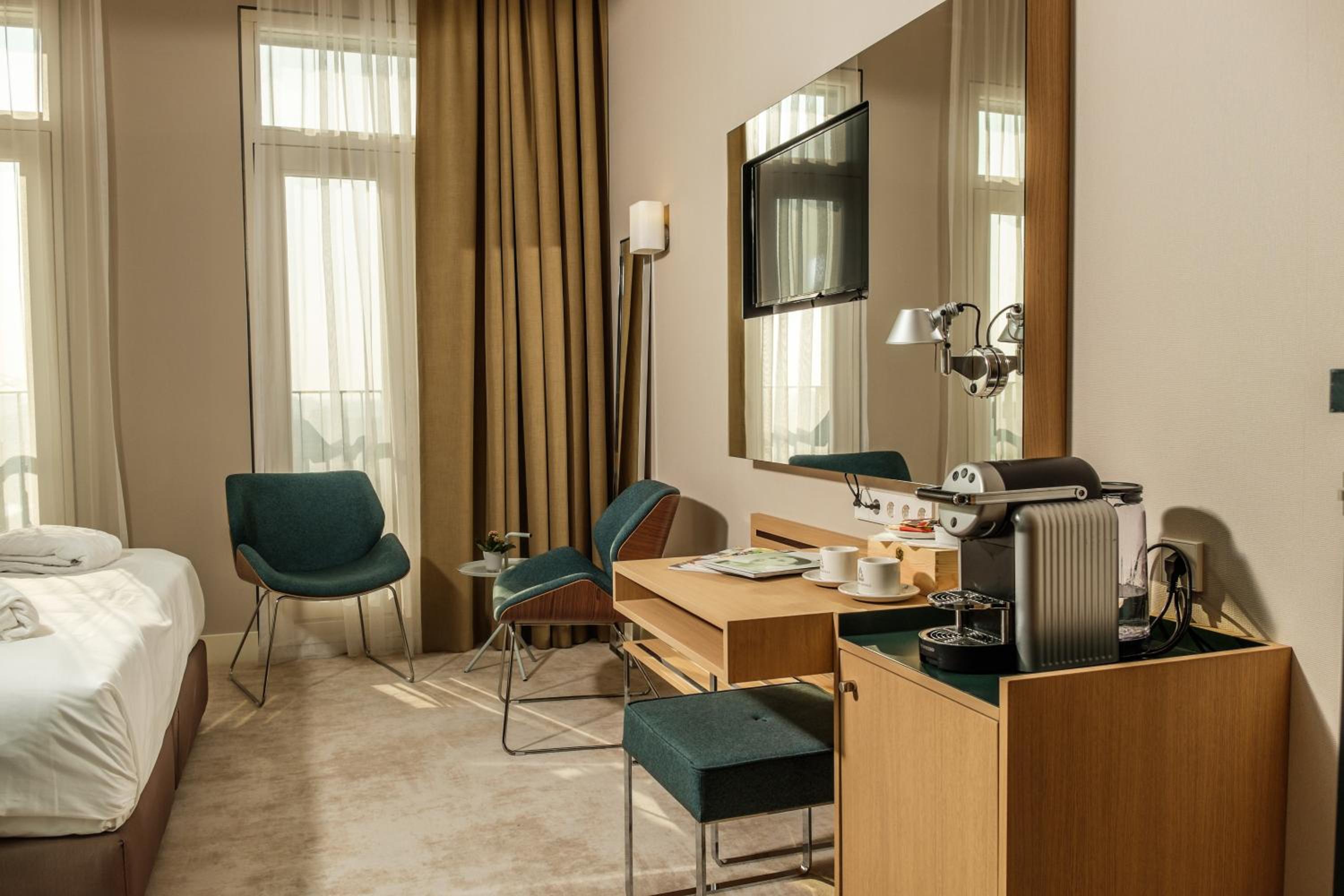Superior Twin Room  photo 3