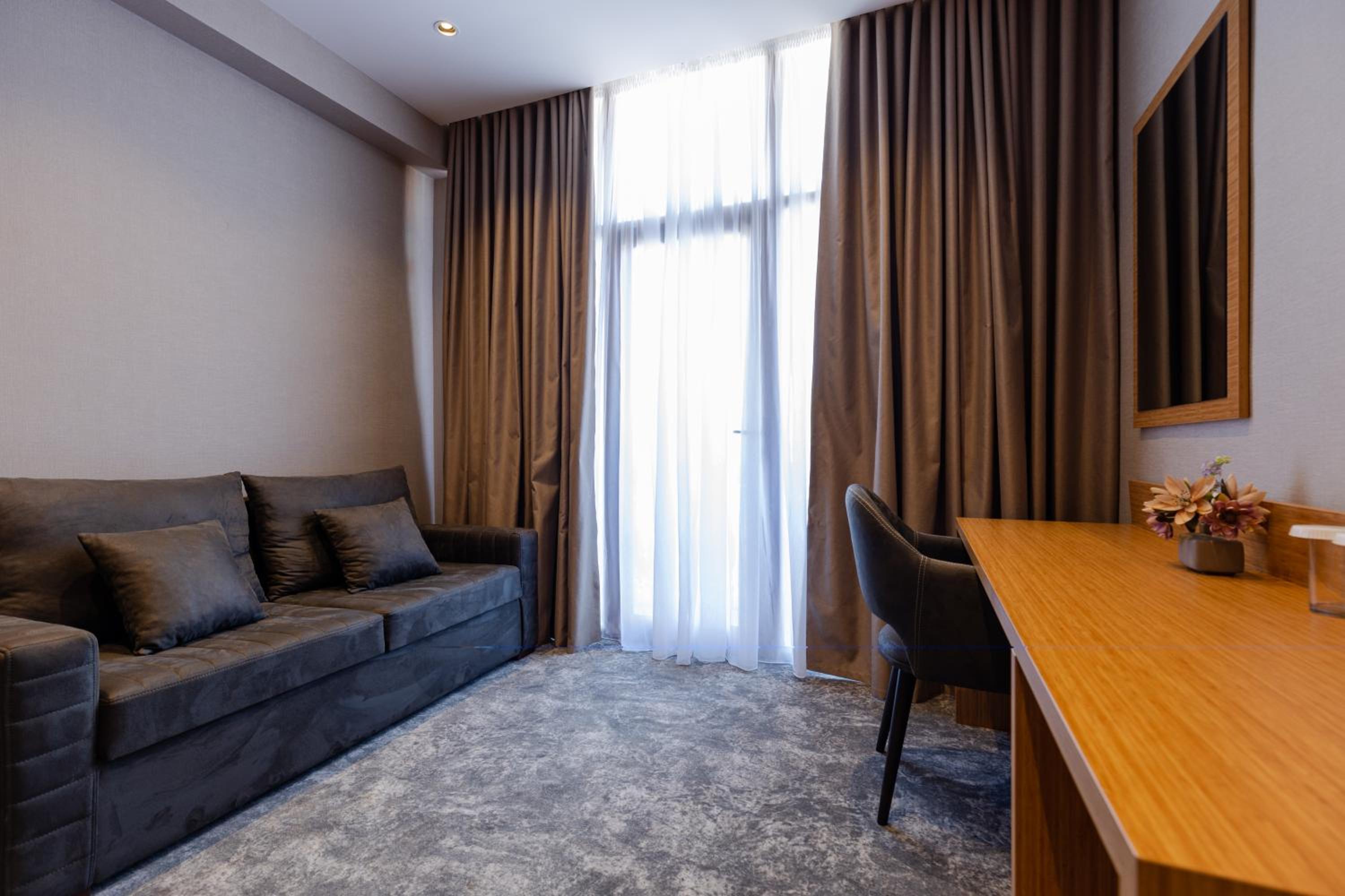 Superior King Room - Photo 1