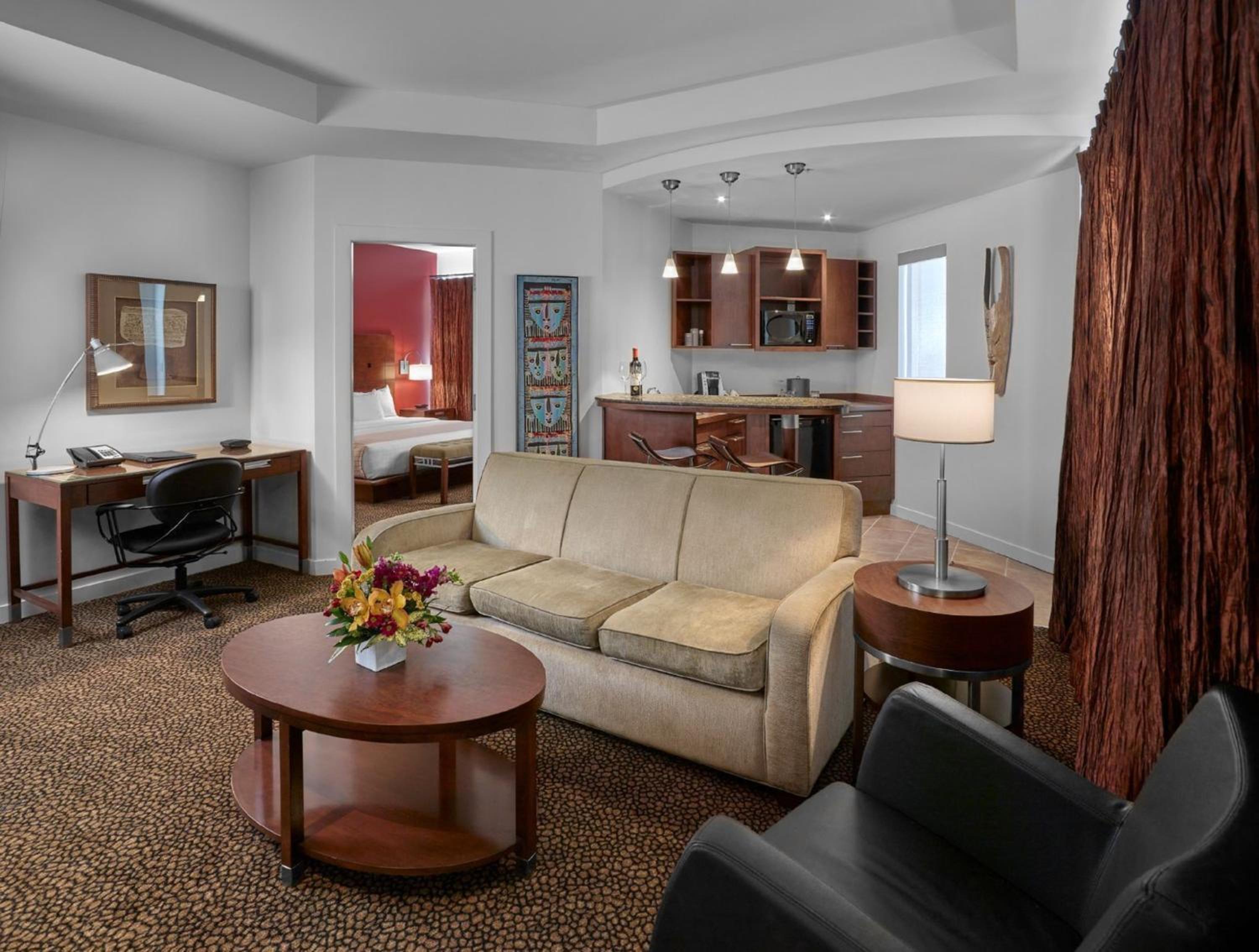 King Suite - Photo 1