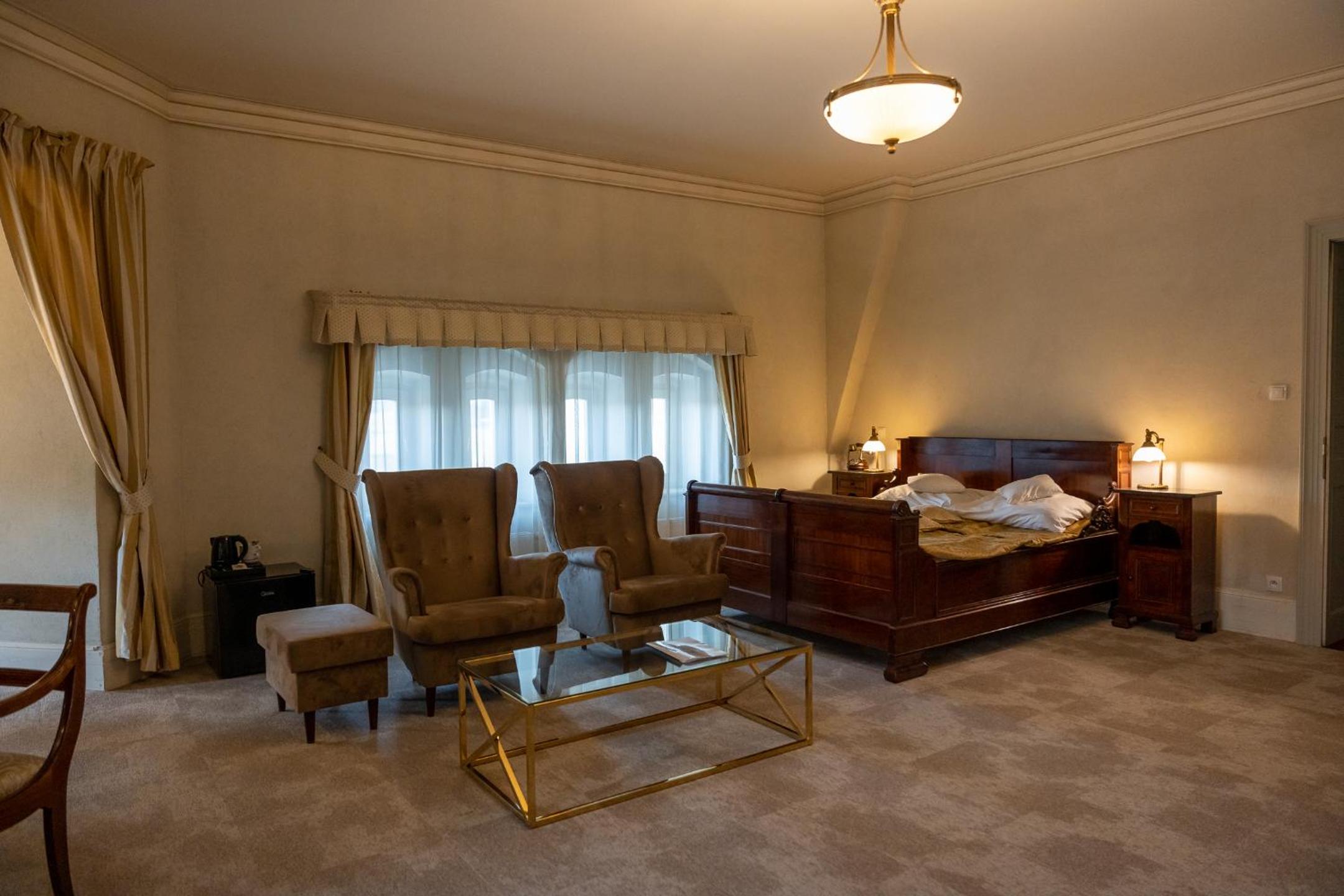 Deluxe Double or Twin Room