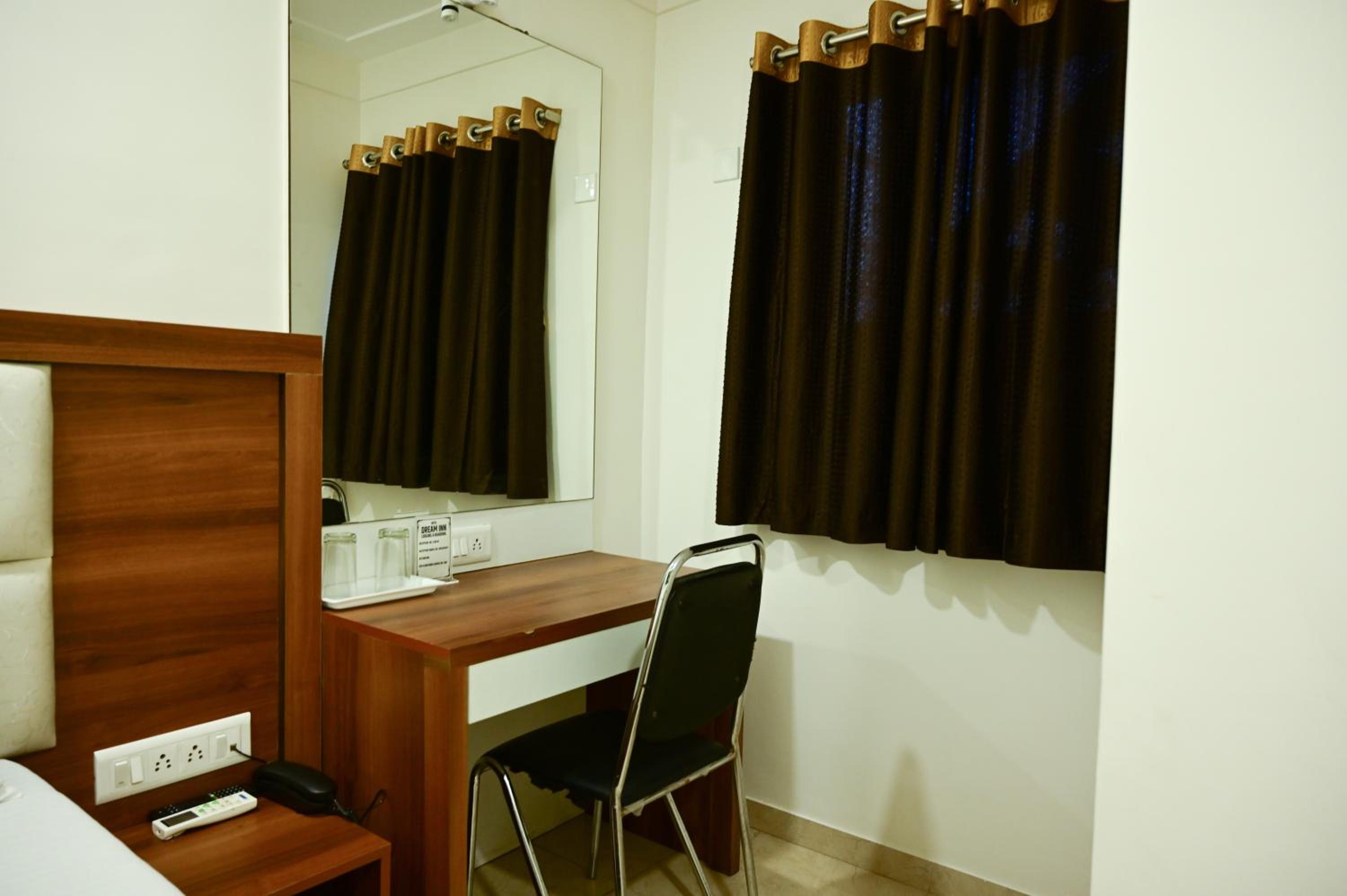 Deluxe Triple Room photo 2
