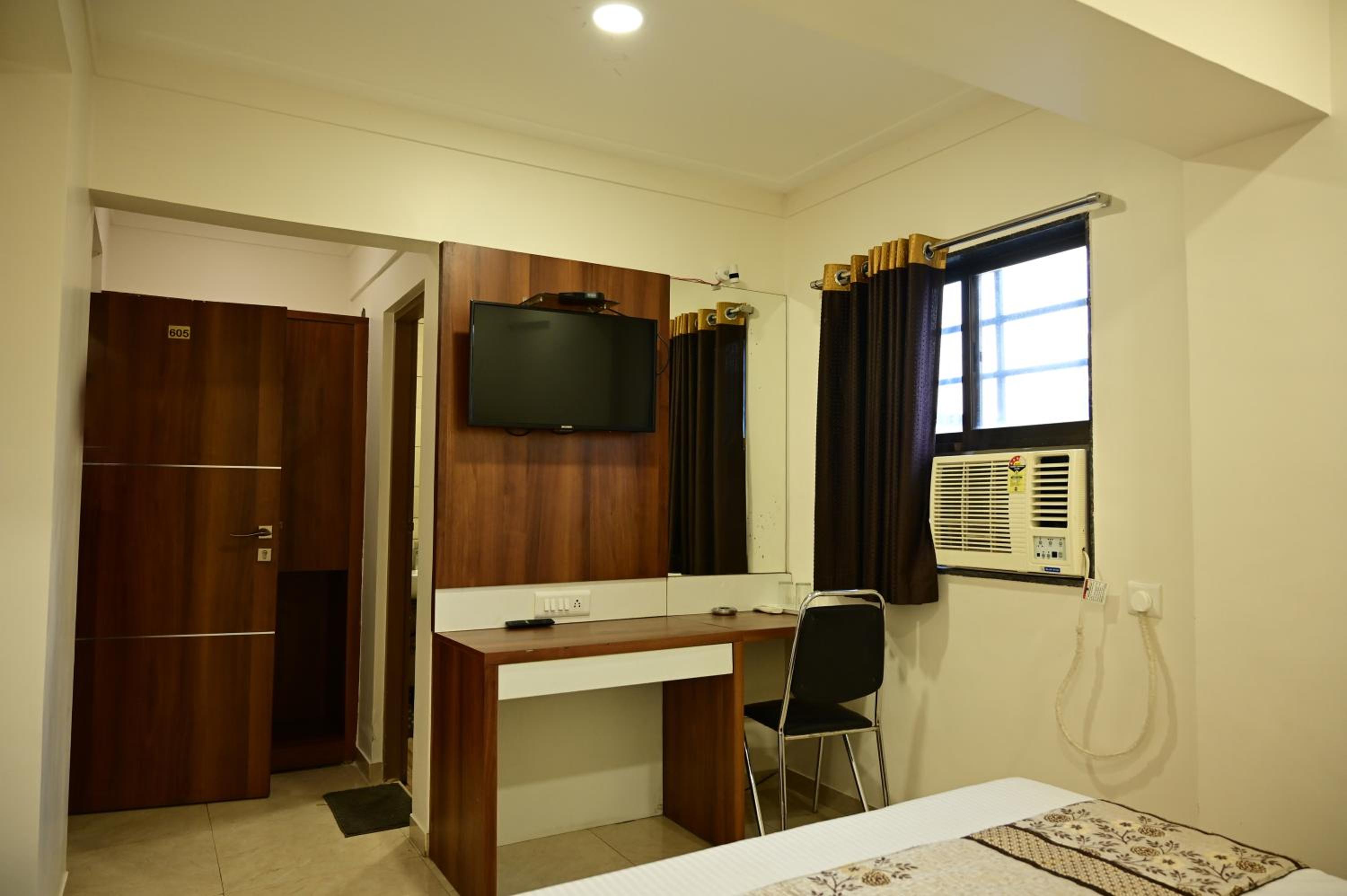 Standard Double Room photo 2