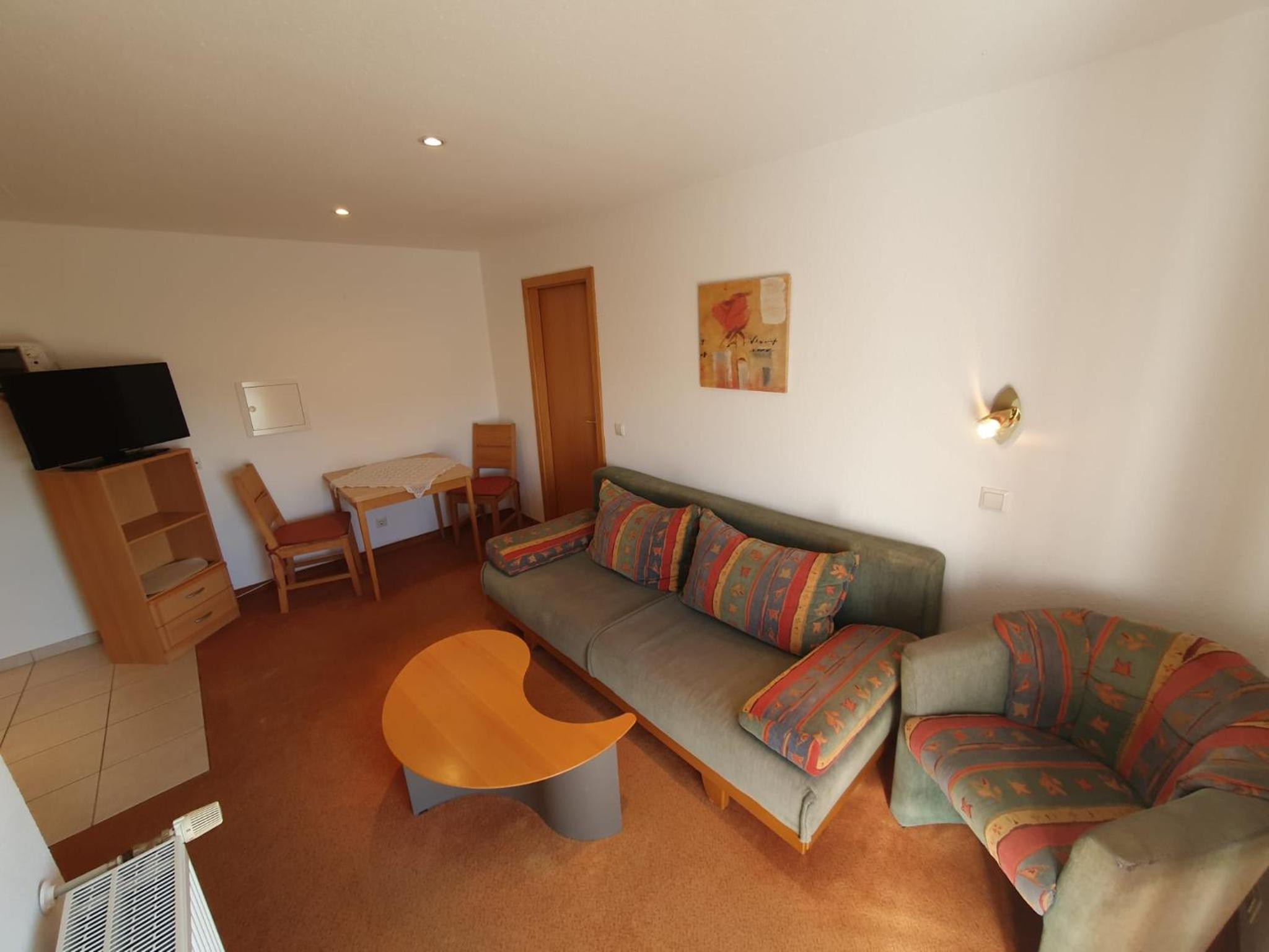 Apartment with Balcony photo 3