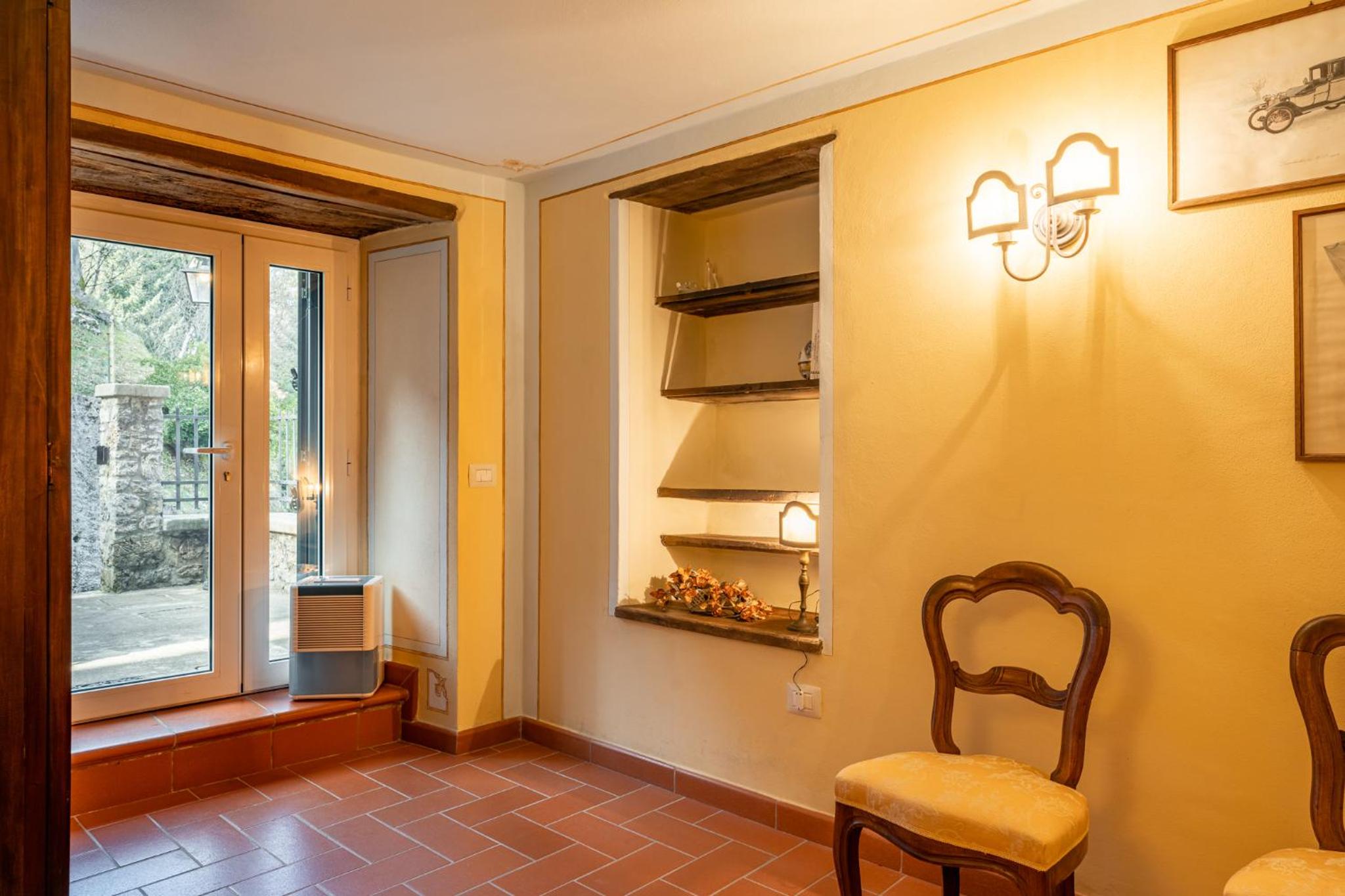 One-Bedroom Apartment with Garden photo 1