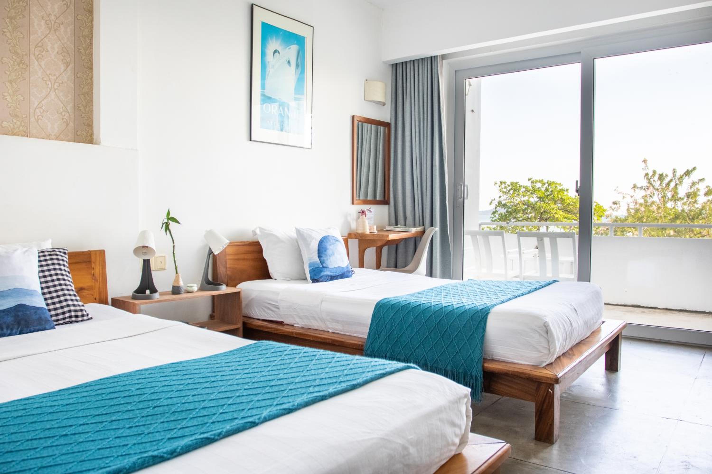 Superior Twin Room with Sea View