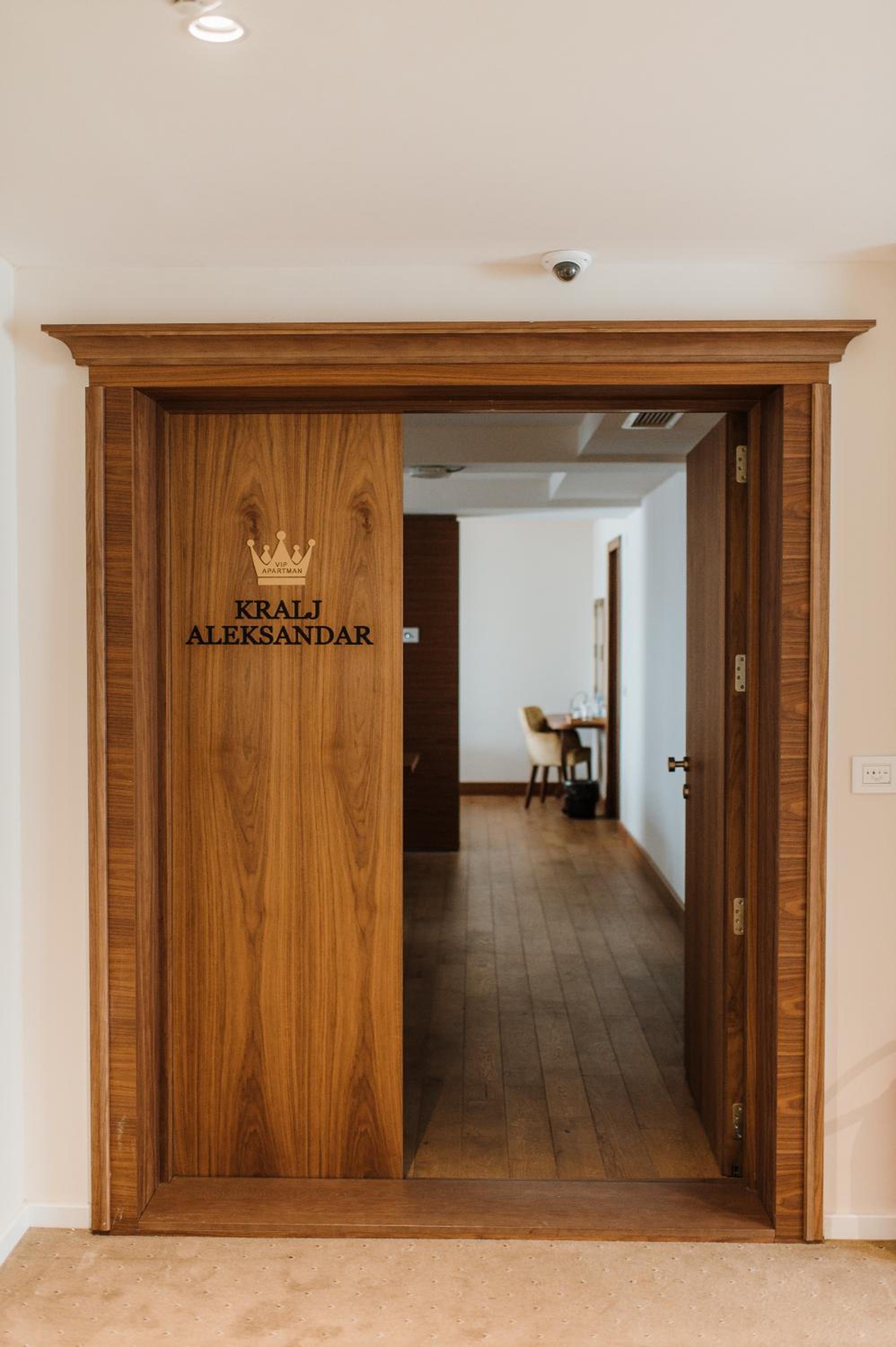 Superior Apartment