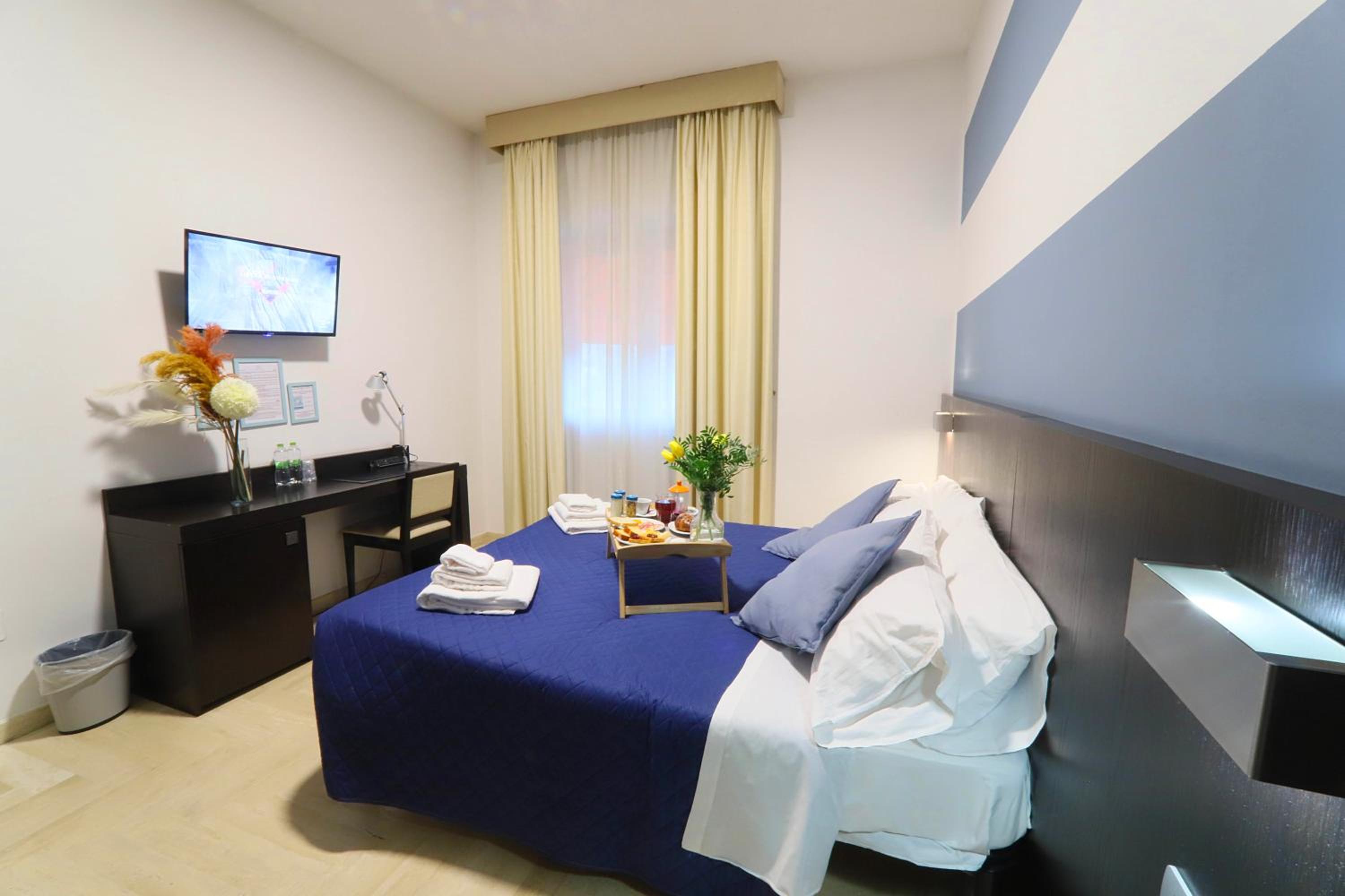 Double or Twin Room - Photo 21