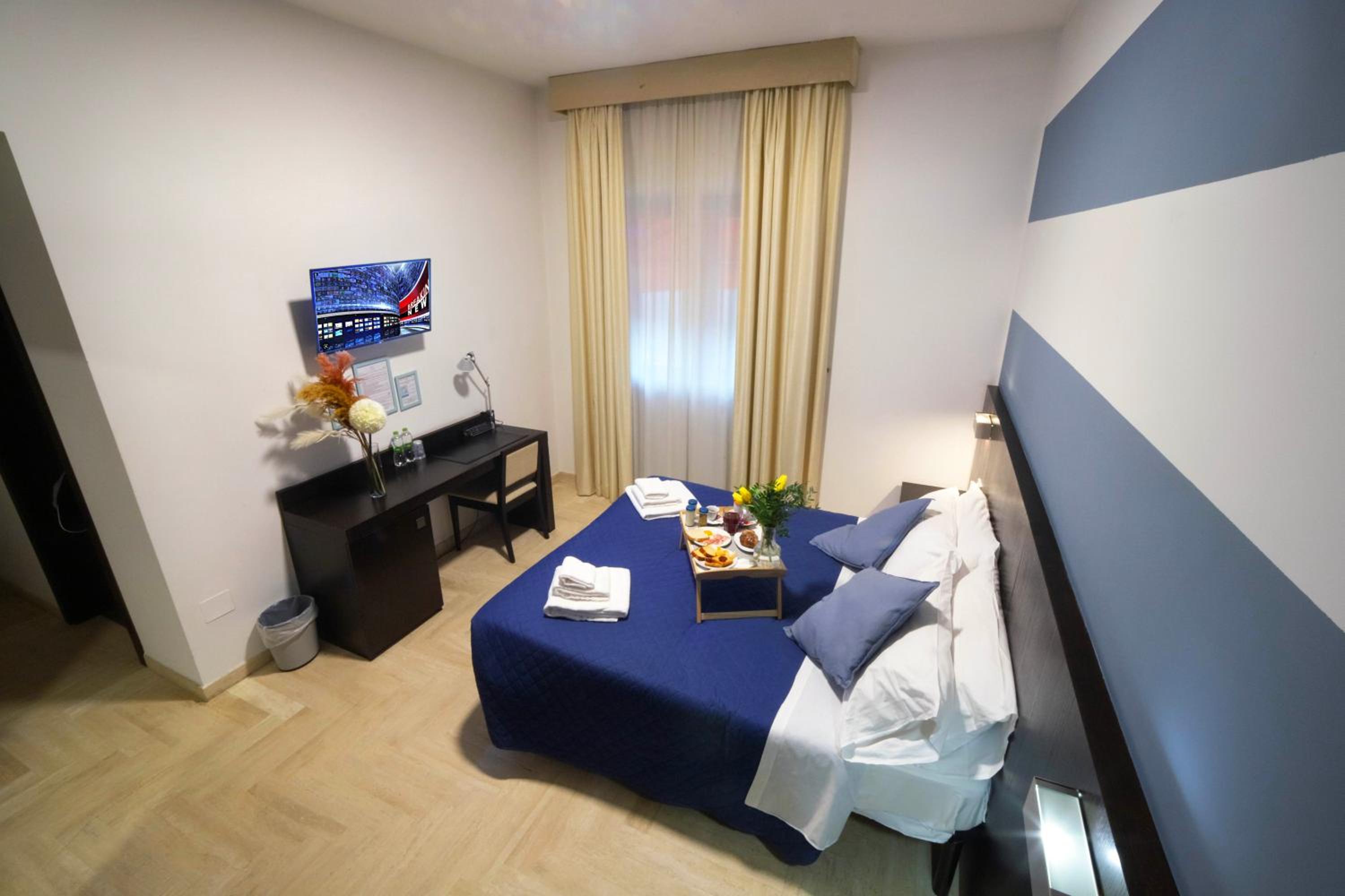 Double or Twin Room - Photo 20