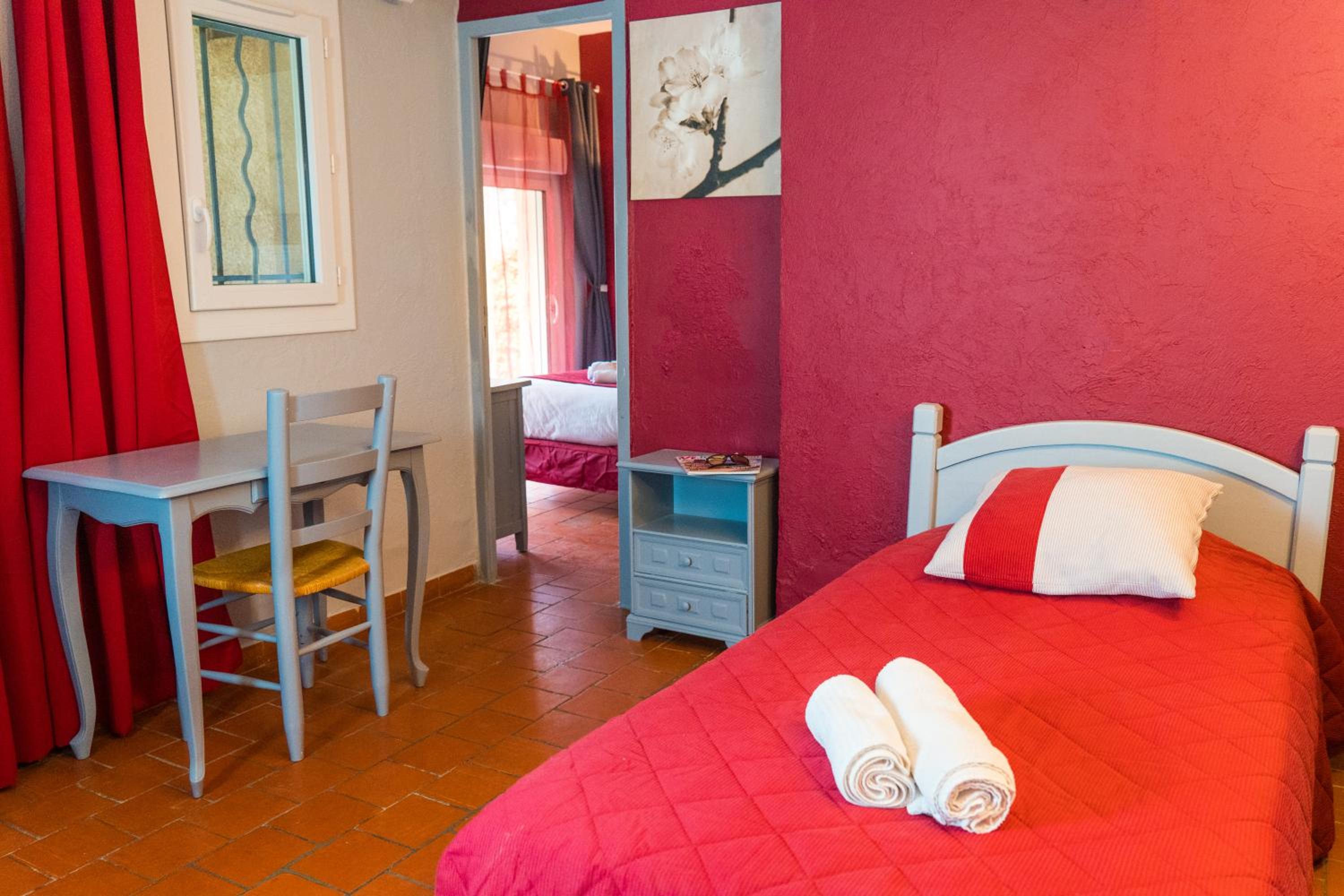 Triple Room with Terrace photo 2