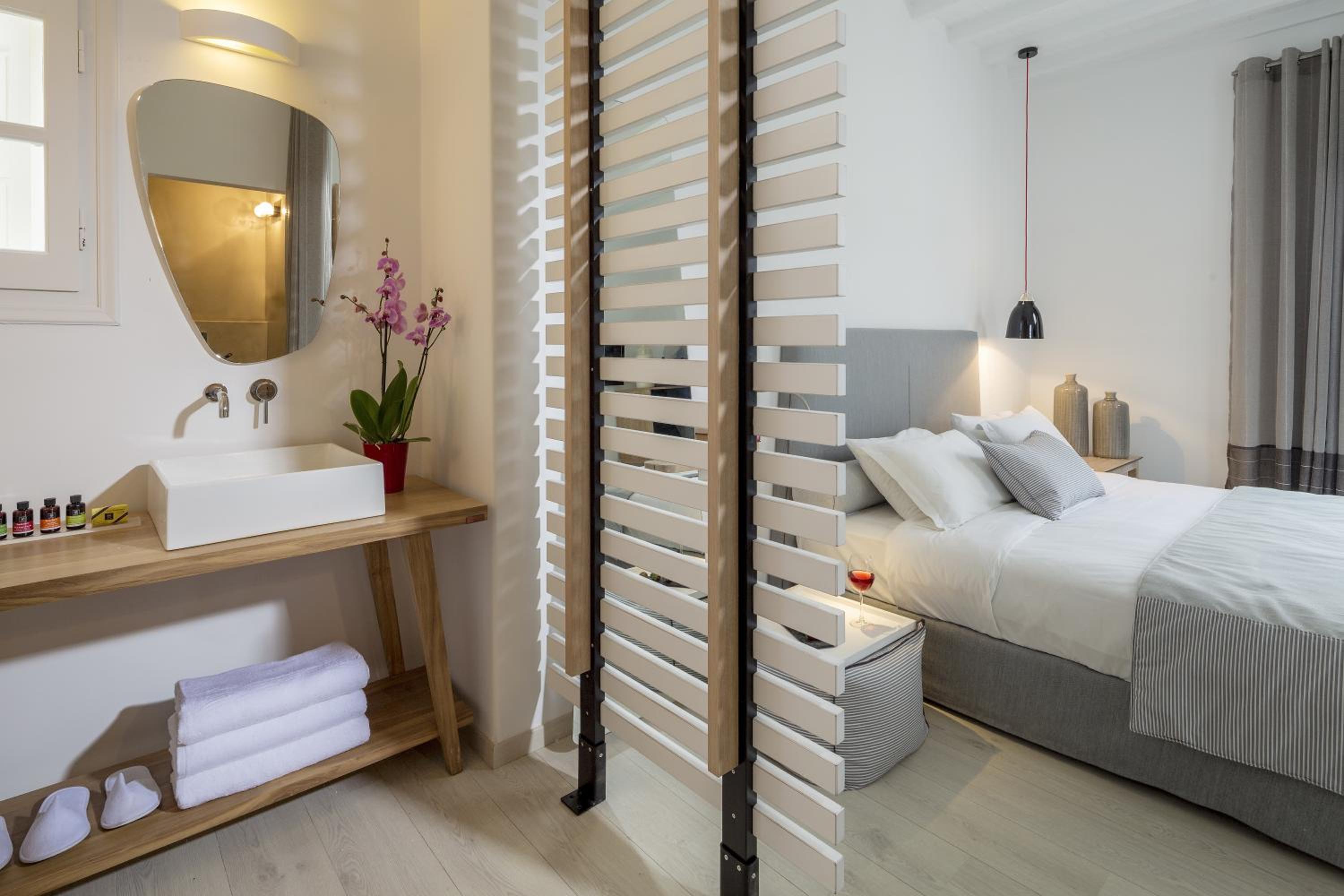 Superior Double Room with Sea View - Photo 6