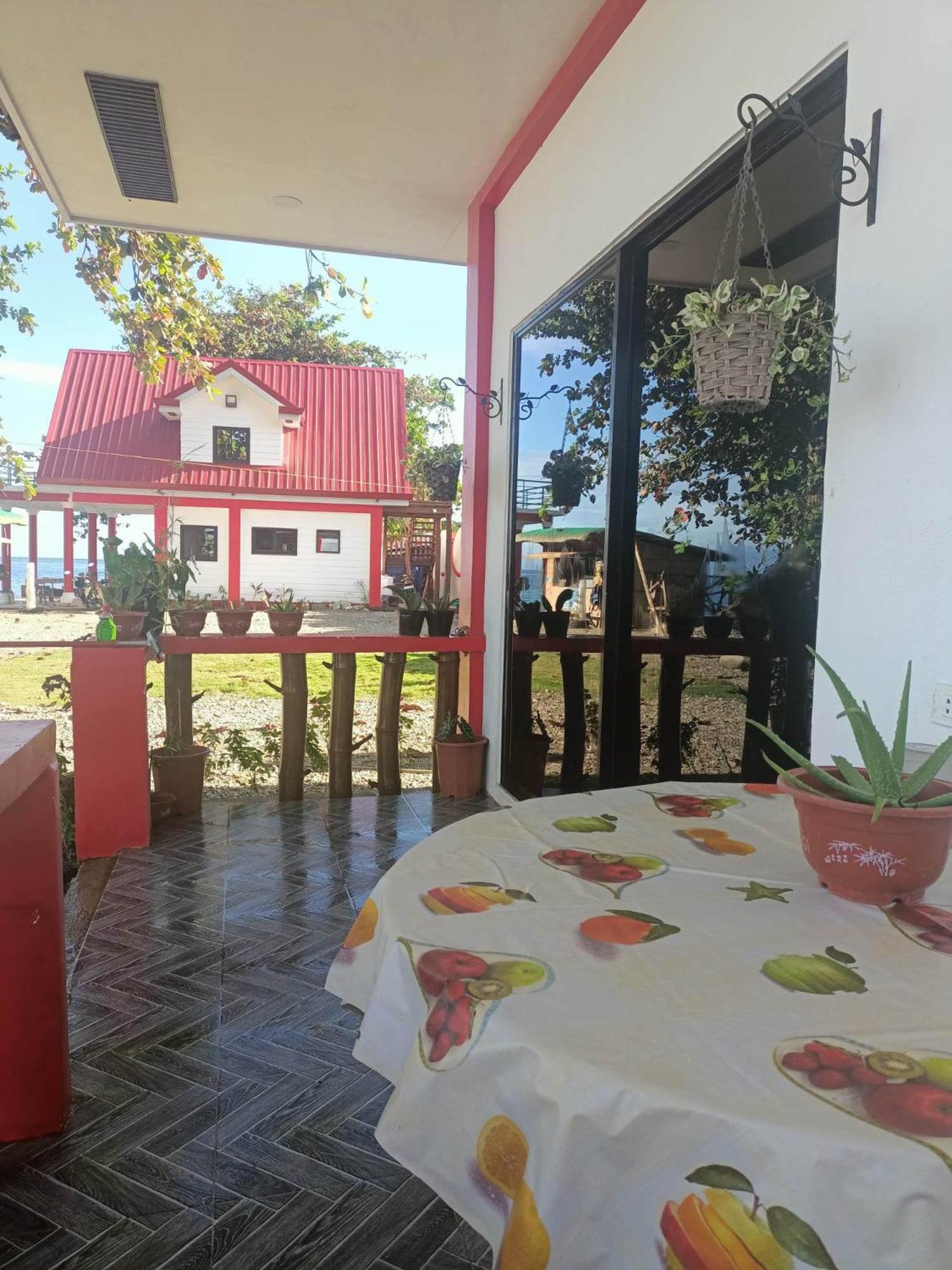 Bungalow with Sea View photo 1