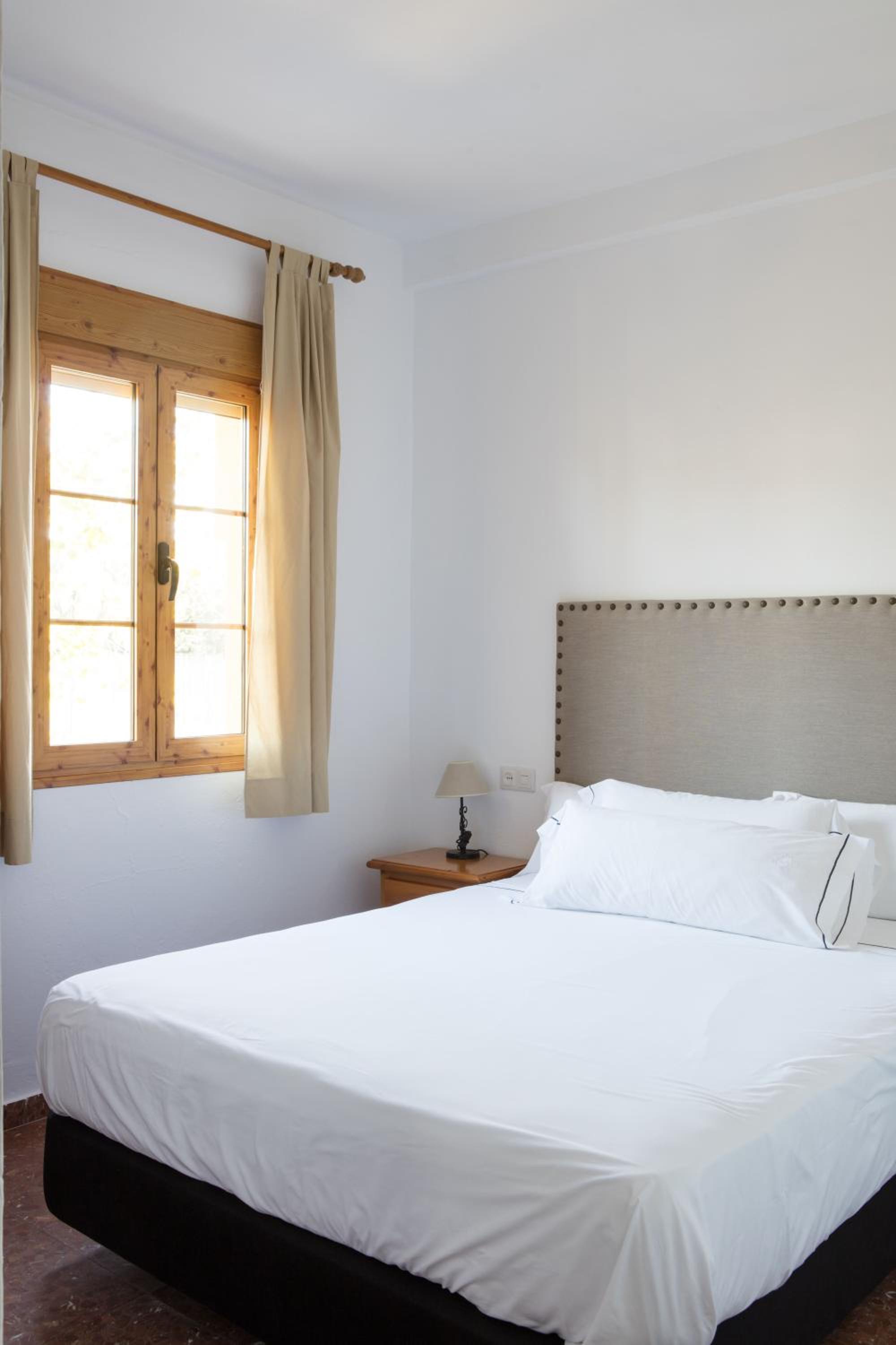 Small Double Room - Photo 1