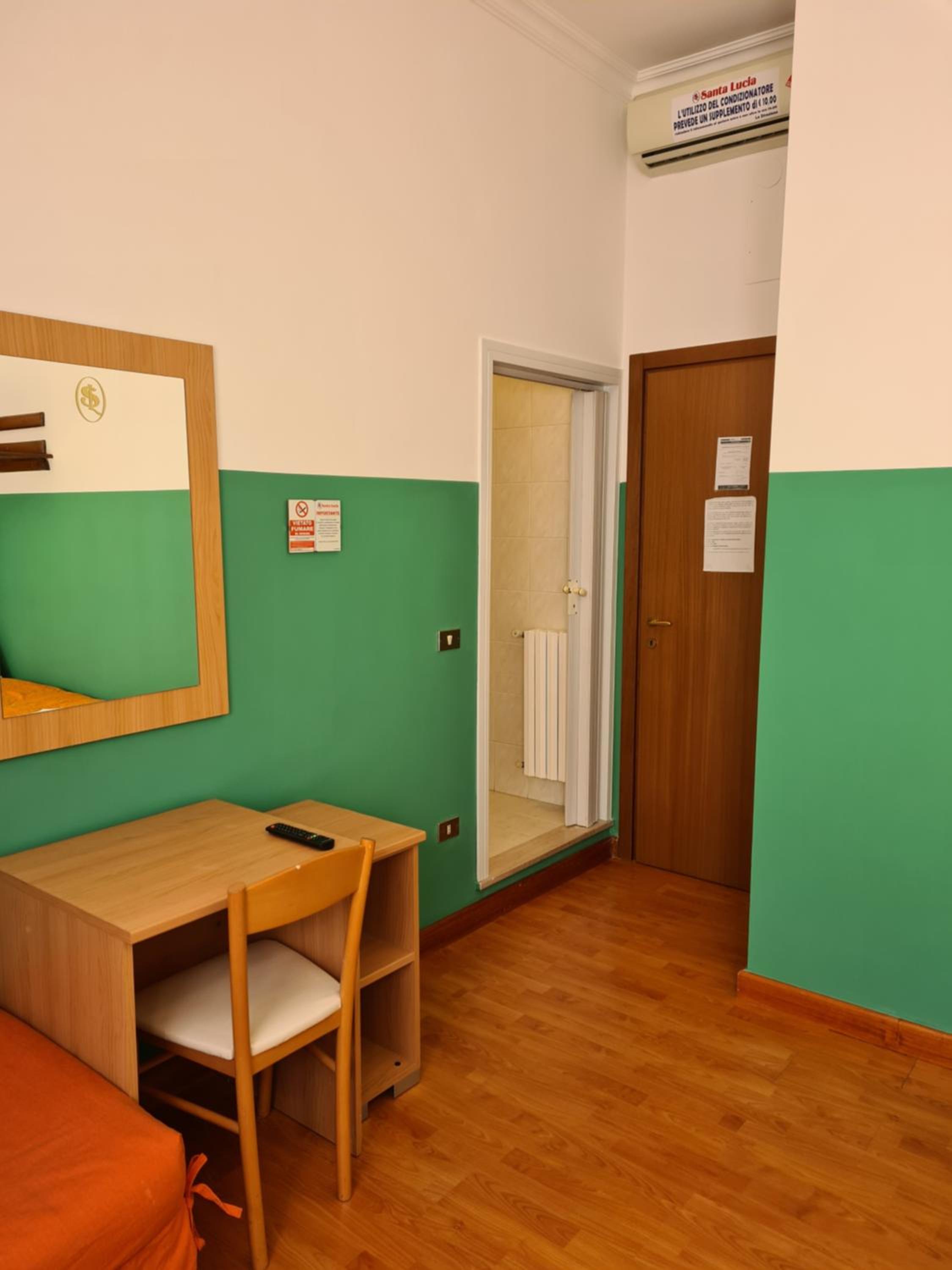 Triple Room - Photo 8