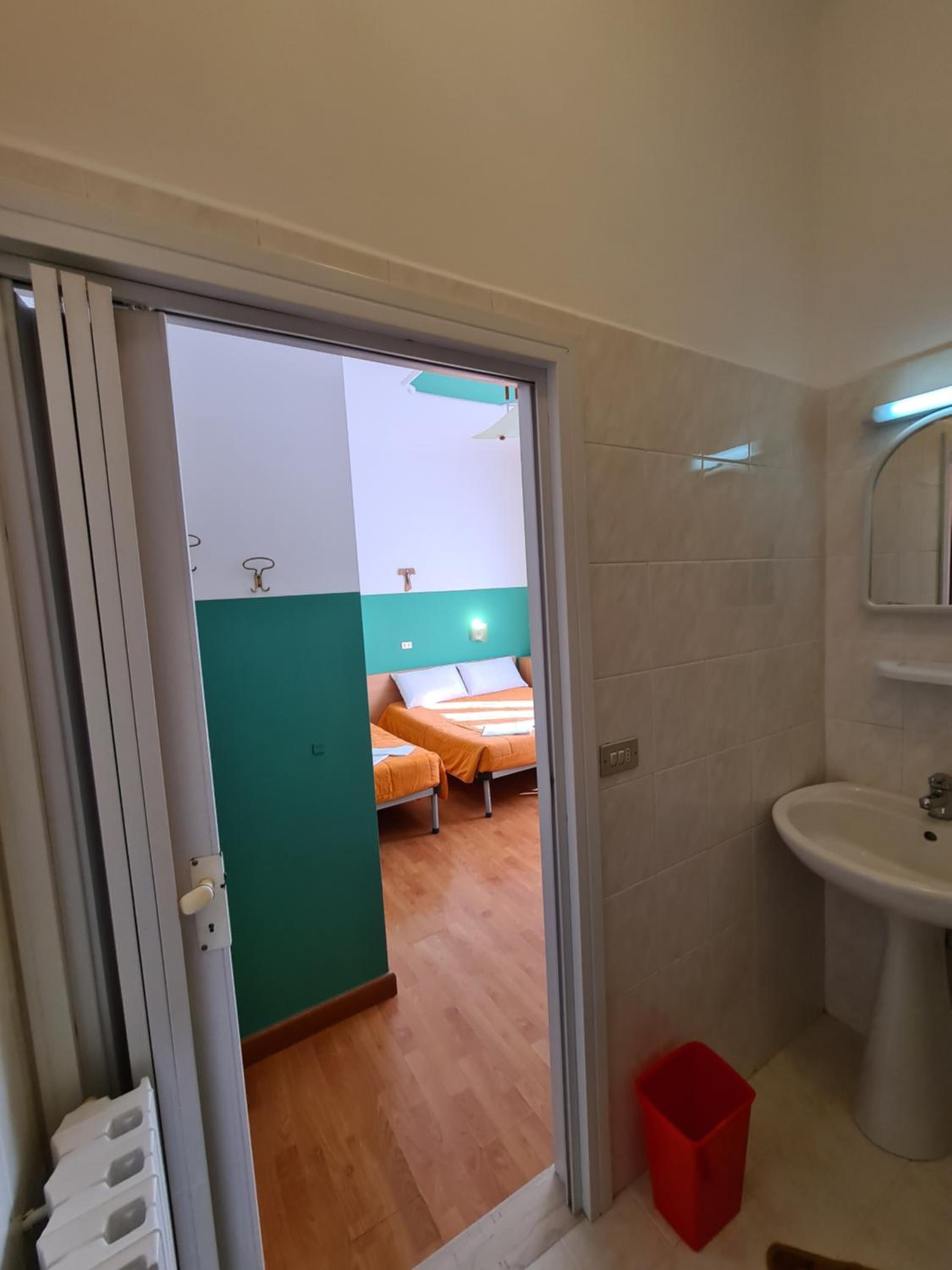 Triple Room - Photo 9