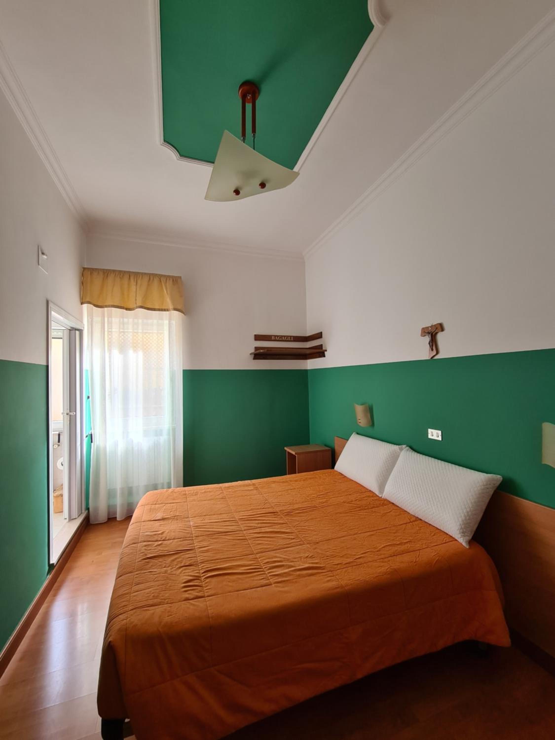 Double Room - Photo 21