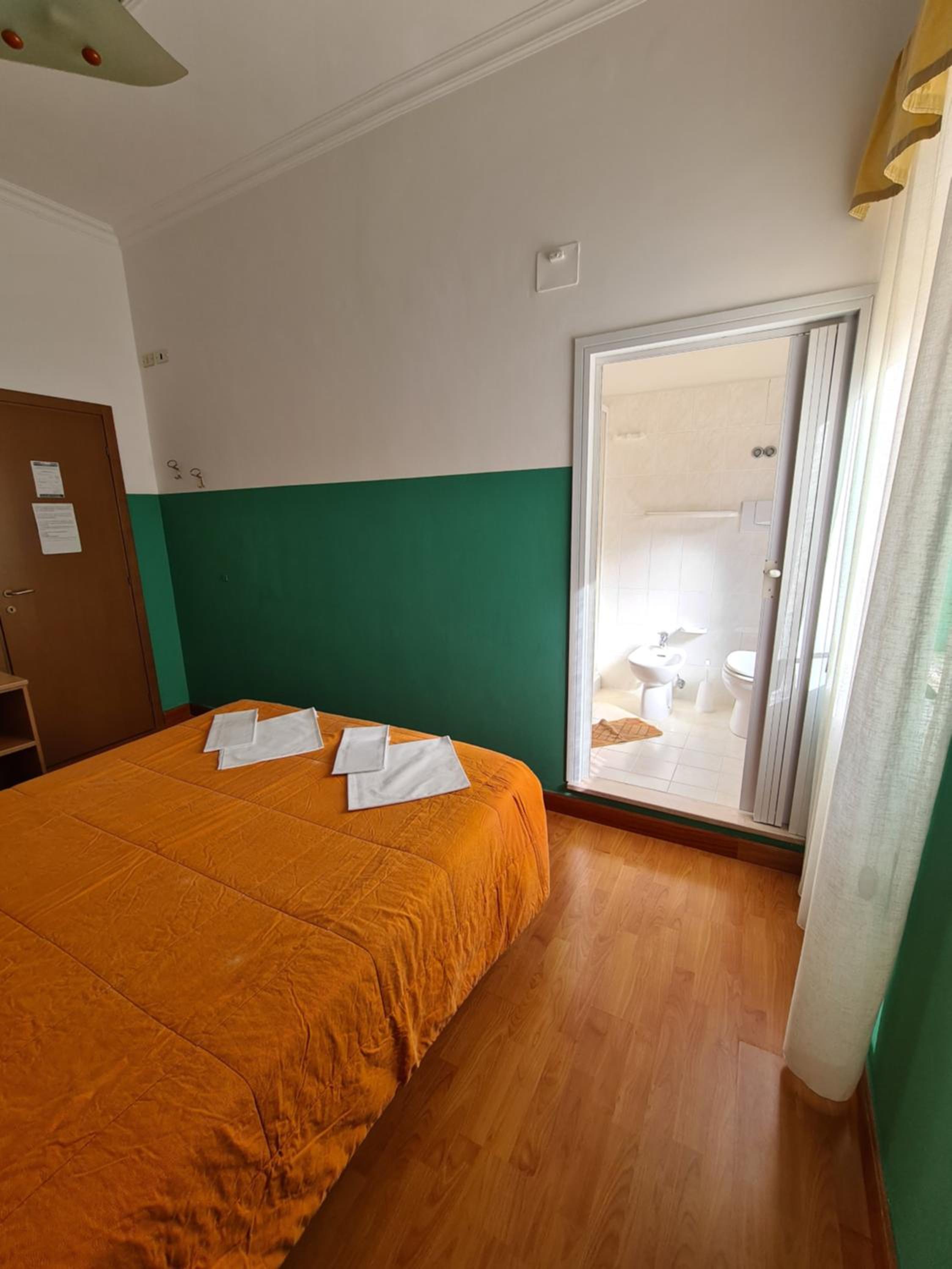 Double Room - Photo 1